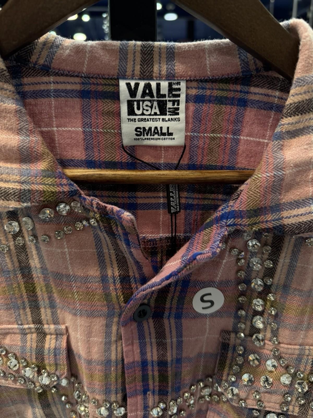 Vale Valley Dreams Crystal Stone Flannel (Small) Brand New Pink Size US S / EU 44-46 / 1 - 7 Thumbnail