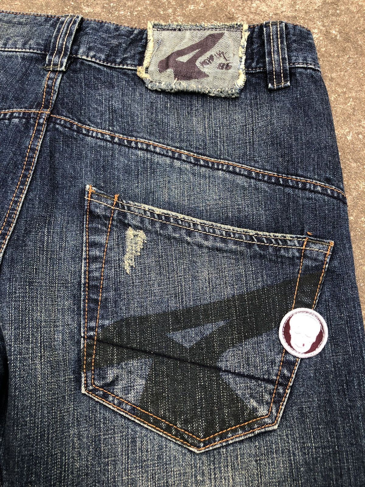 Airwalk Airwalk Vintage Baggy Distressed Denim Patch Loose Studded Size US 32 / EU 48 - 17 Thumbnail