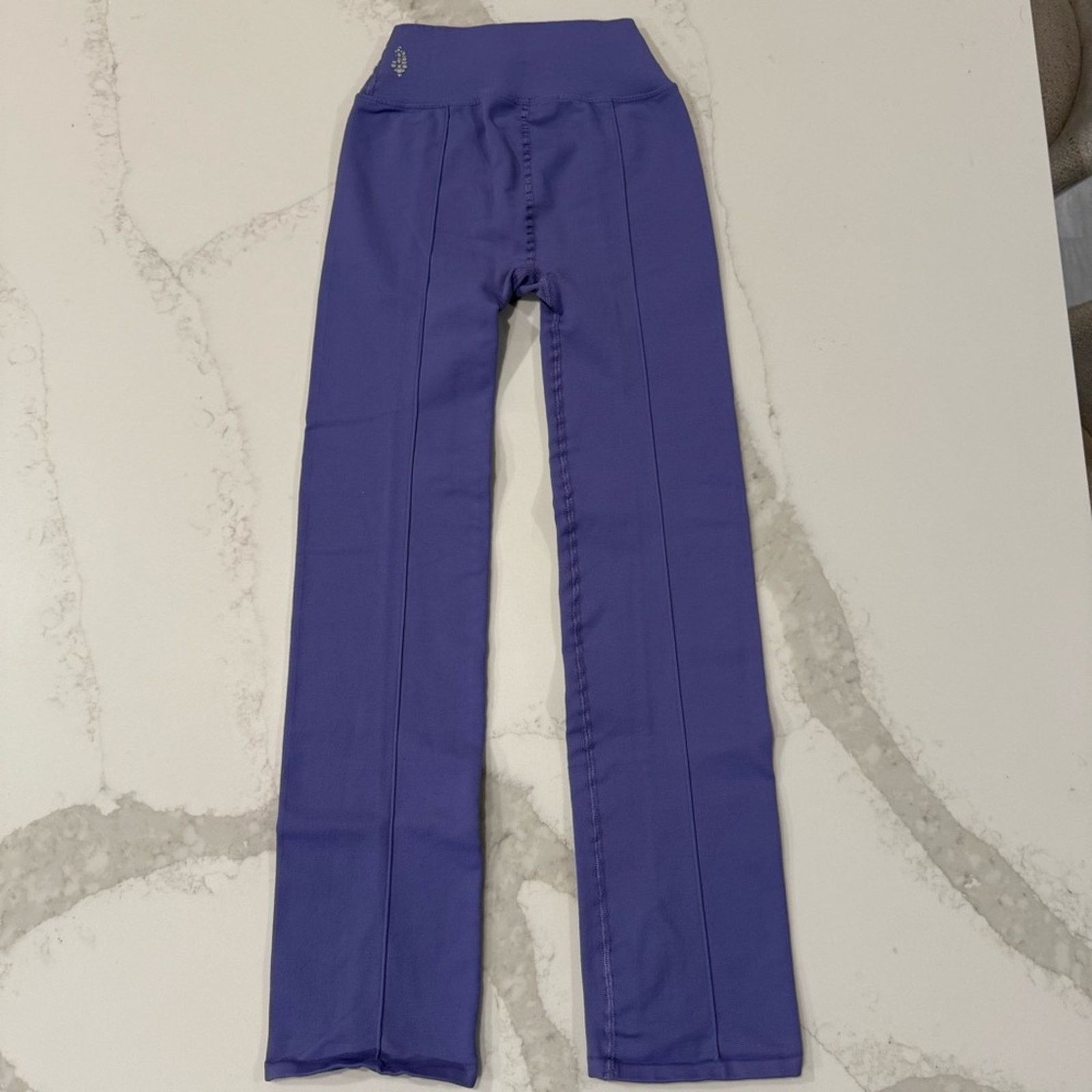 Free People Free People Movement Split Front Flare Leggings Women’s XXS Size 24" / US 00 / IT 34 - 4 Thumbnail