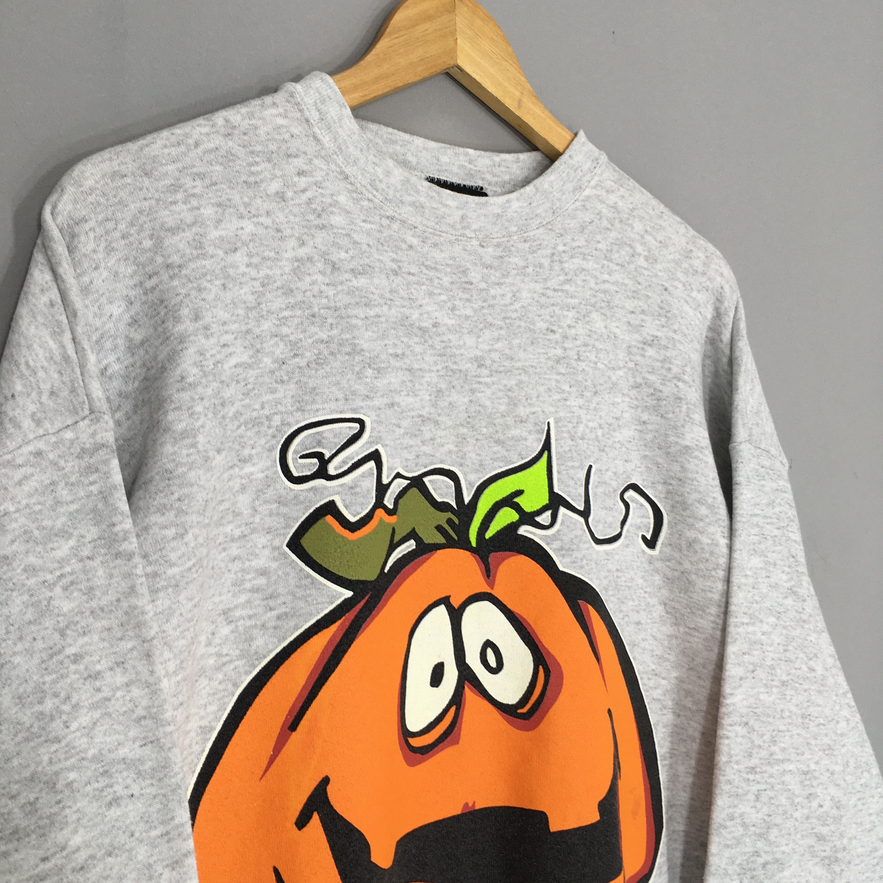 Vintage Vintage 90s Halloween Trick Or Treat Sweatshirt XLarge Size US XL / EU 56 / 4 - 3 Thumbnail
