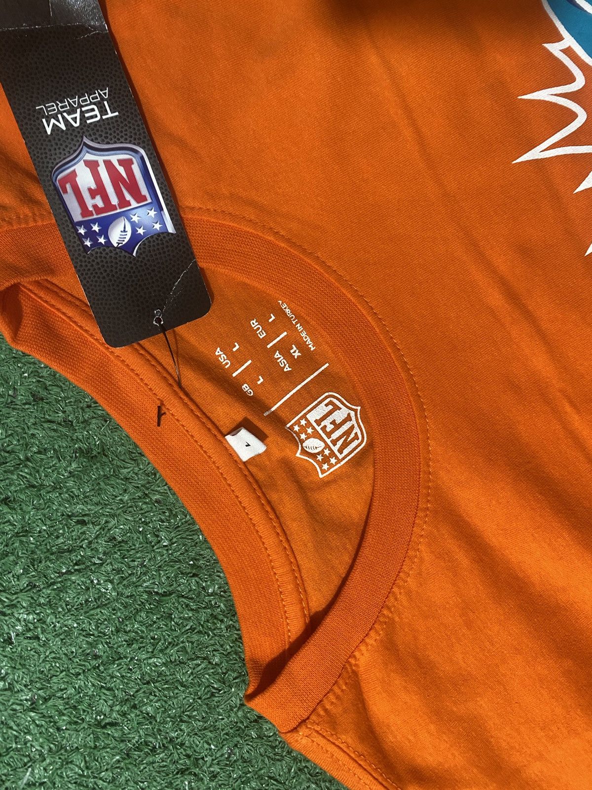 NFL Nfl Jersey Miami dolphins T-shirt Size US L / EU 52-54 / 3 - 4 Thumbnail