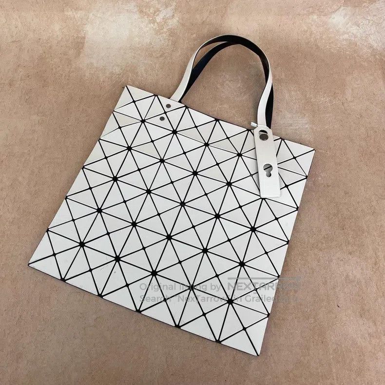 Issey Miyake Issey Miyake White Classic Quilted Tote Shoulder Bag Size ONE SIZE - 1 Thumbnail