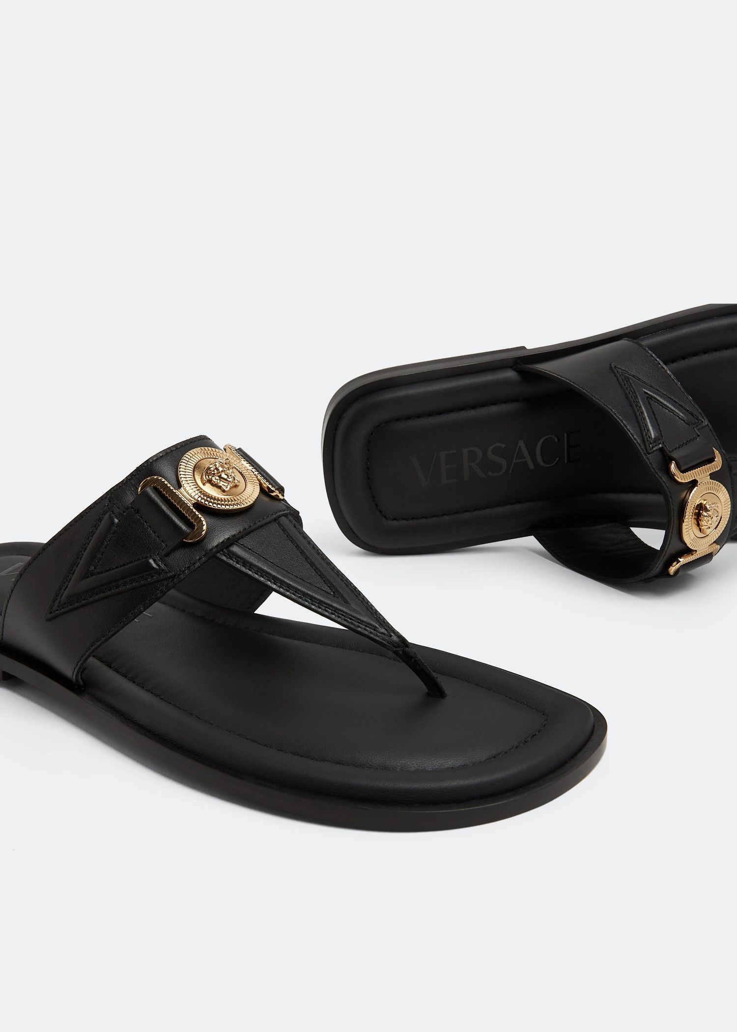 Versace o1s22i1n0125 Leather Flip Flops in Black Size US 8 / EU 41 - 3 Thumbnail