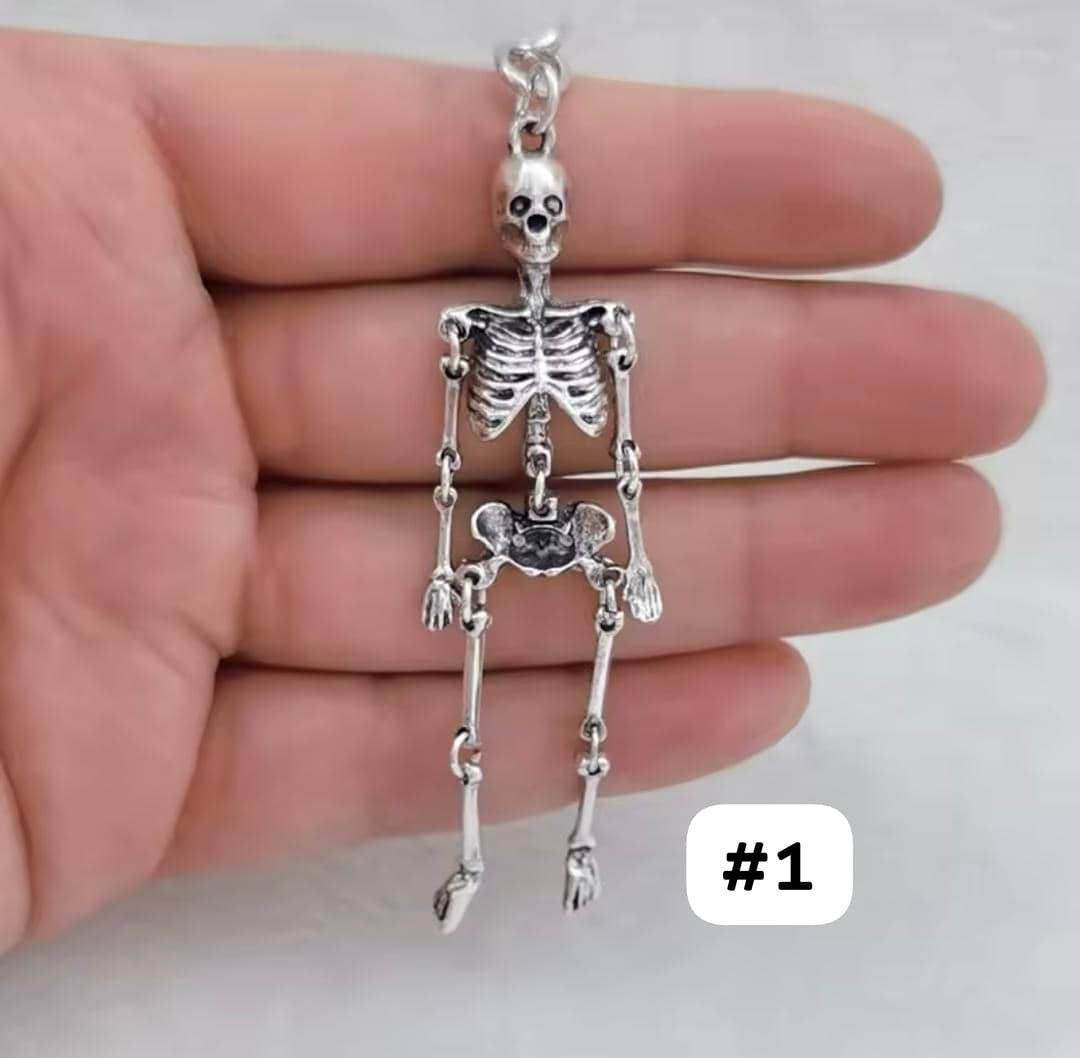 Designer Metal alloy skull pendant keychain Size ONE SIZE - 1 Thumbnail