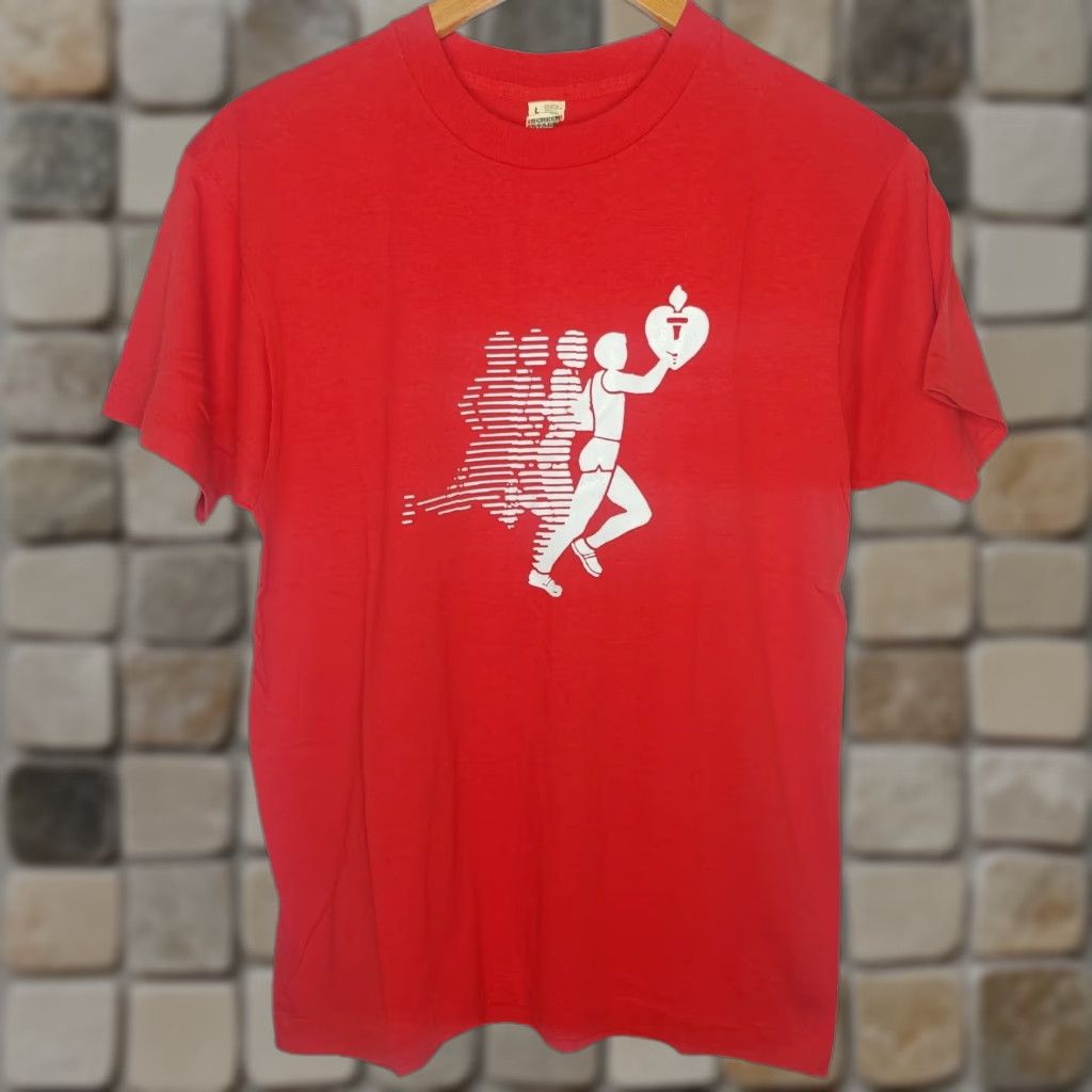 Vintage VINTAGE Screen Stars American Heart Association Shirt L Men Red Short Sleeve Crew Neck Cotton Blend 1980s Run Graphic Double-Sided Size US L / EU 52-54 / 3 - 1 Thumbnail