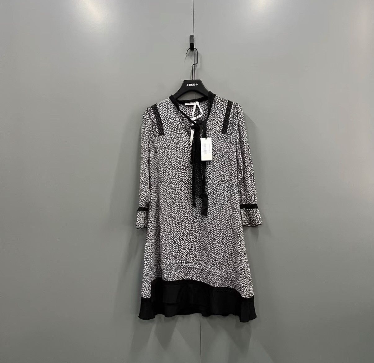 DOROTHEE SCHUMACHER Dorothee Schumacher All-over Printed Dress J41 Size XS / US 0-2 / IT 36-38 - 1 Thumbnail