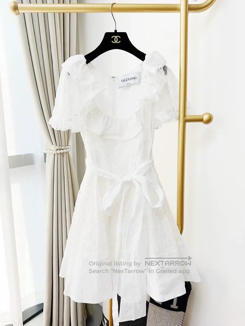 Valentino Valentino Short-sleeved dress Size M / US 6-8 / IT 42-44 - 1 Thumbnail