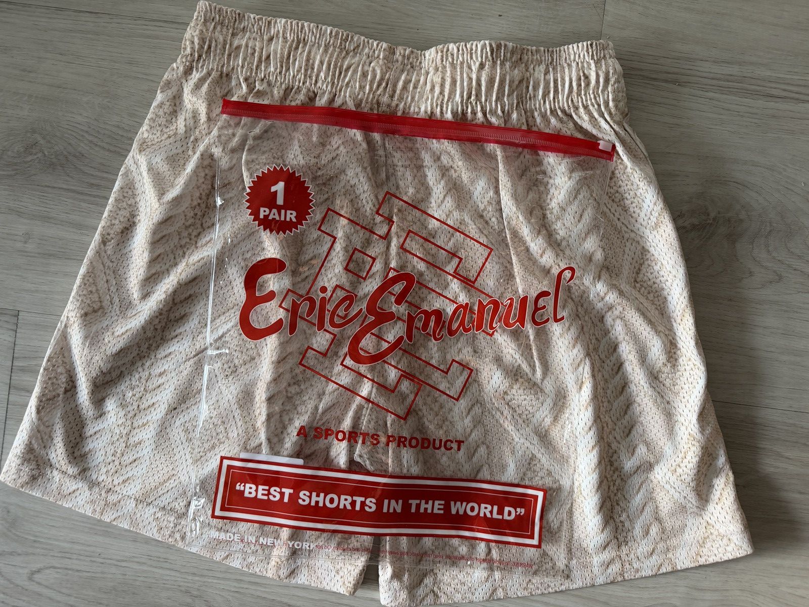 Eric Emanuel NWT ERIC EMANUEL SHORTS MAY 2026 RELEASE SIZE SMALL Size US 28 / EU 44 - 7 Thumbnail