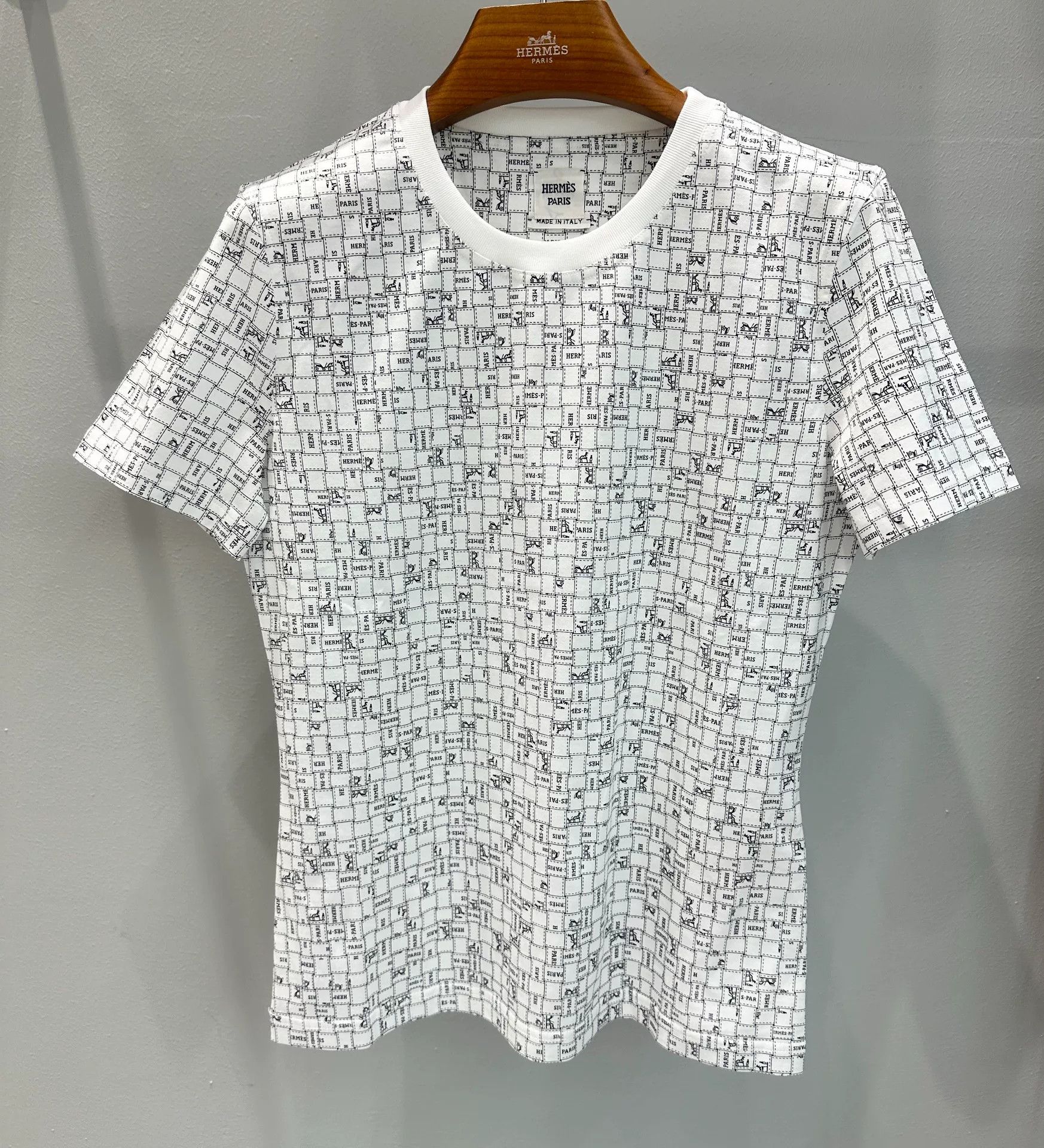 Hermes Women's Carriage Detail Short-Sleeve T-Shirt