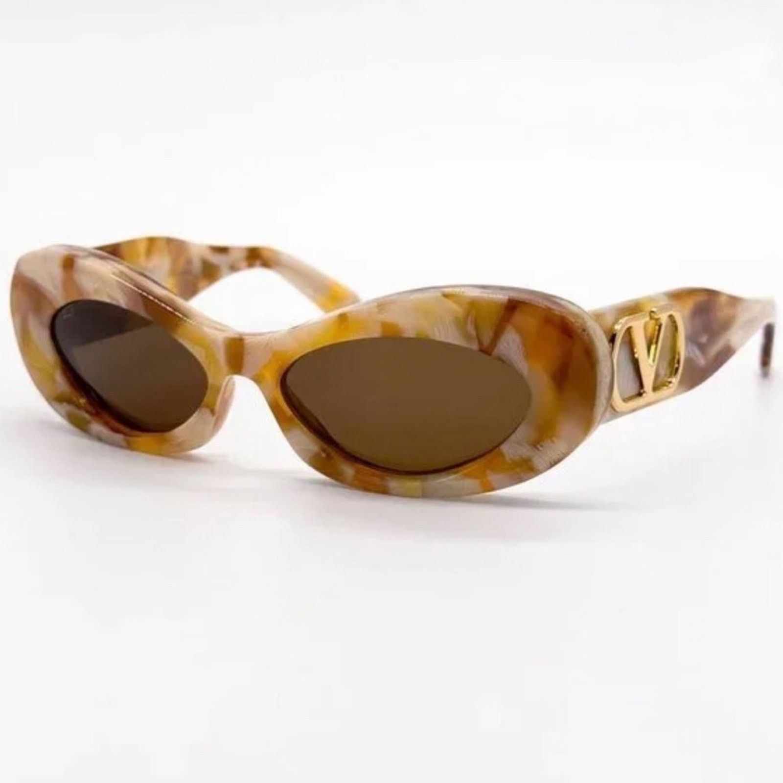 Valentino New! Valentino Women's Brown Oval Sunglasses, VLS 178D, $590 Size ONE SIZE - 4 Thumbnail