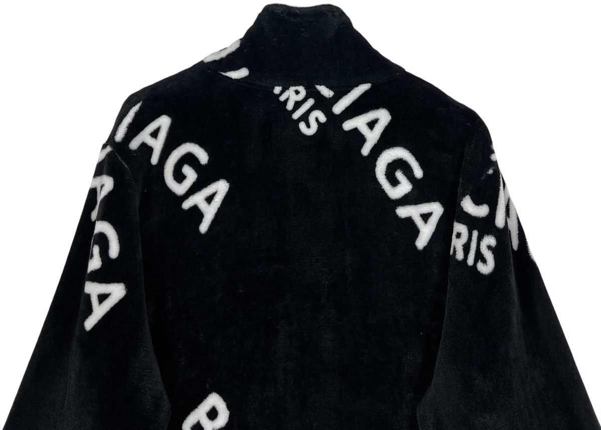 Balenciaga Balenciaga Oversized Logo Faux Fur Sherpa Coat Size US L / EU 52-54 / 3 - 5 Thumbnail