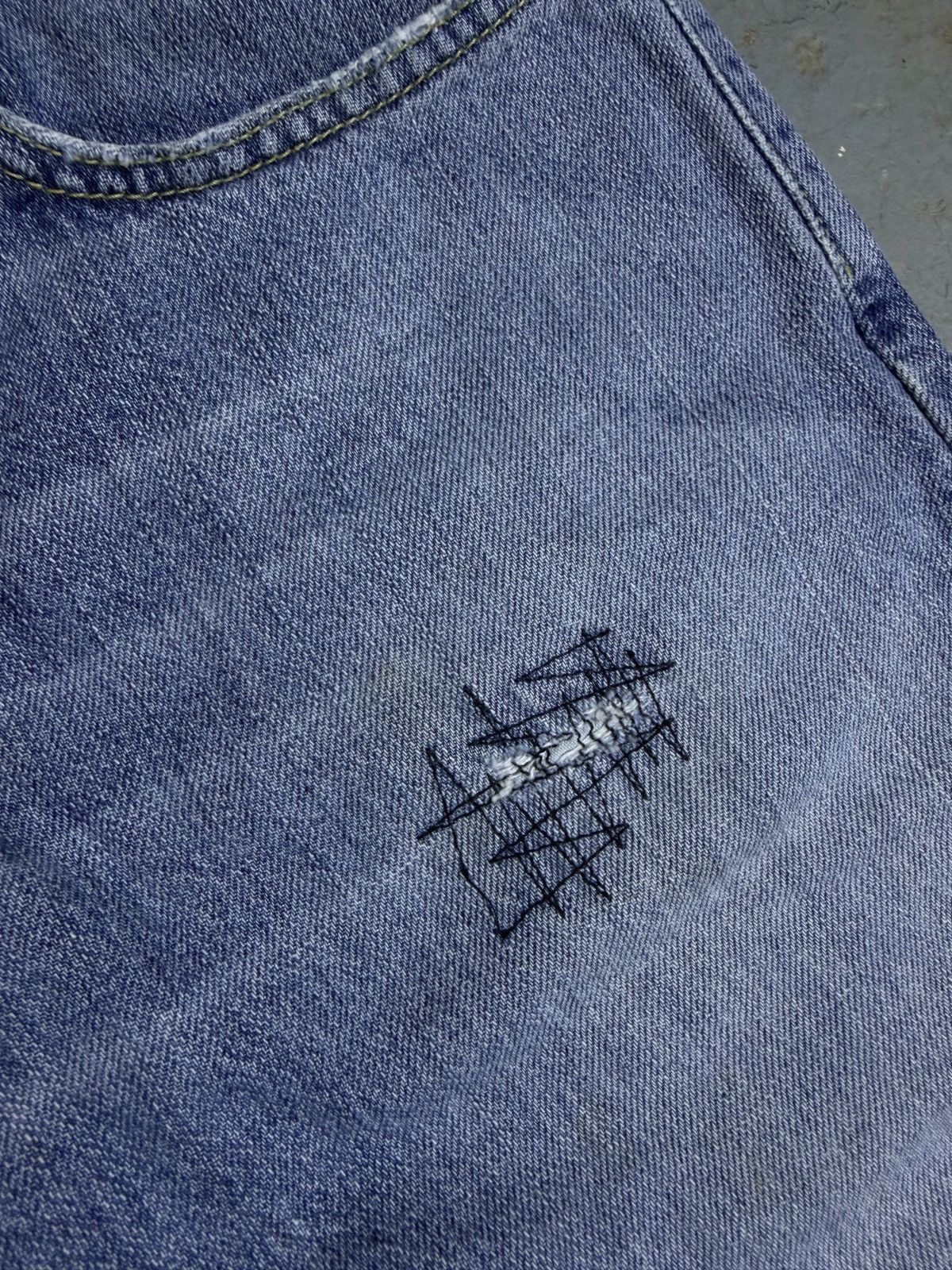 Levi's Vintage Distressed Levi’s with Patchwork Details Size US 32 / EU 48 - 4 Thumbnail