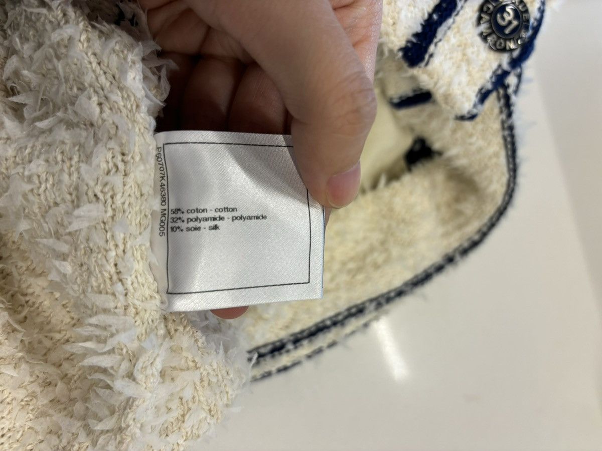 Chanel SS19 blue/ white varsity CC logo cardigan Size US M / EU 48-50 / 2 - 7 Thumbnail
