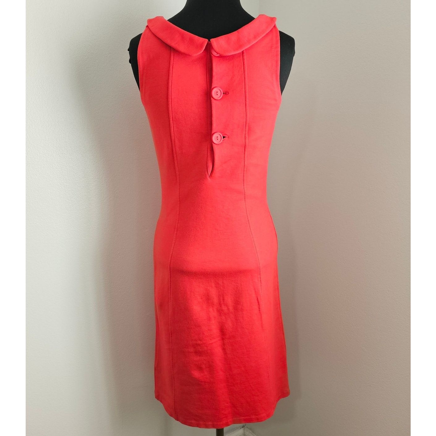 Boden EUC Boden Roma Coral Back Button Shift Dress UK 8L US 4L Size S / US 4 / IT 40 - 4 Thumbnail