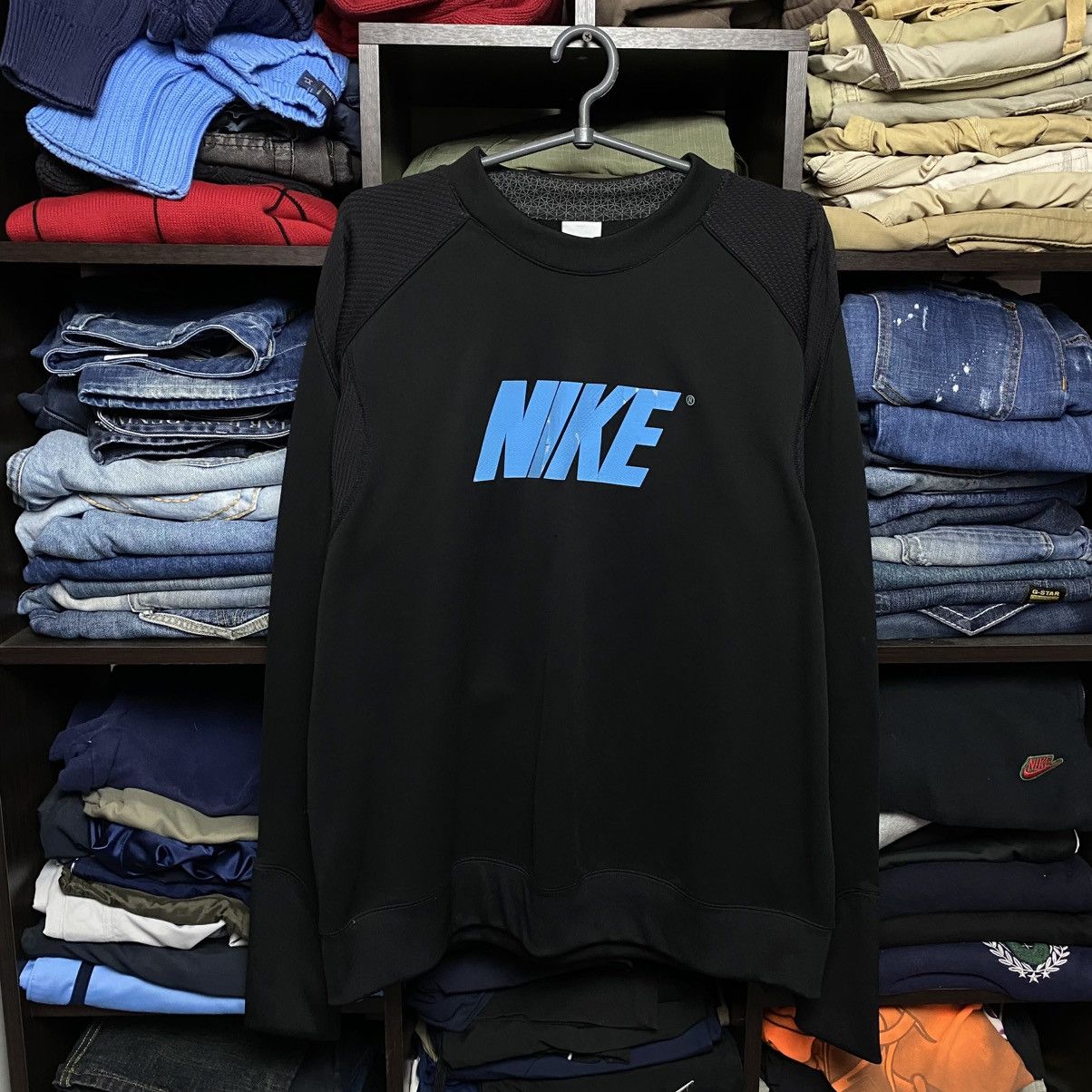 Nike Vintage Nike Big Logo 2000’s Streetwear basic sweatshirt Size US L / EU 52-54 / 3 - 1 Thumbnail