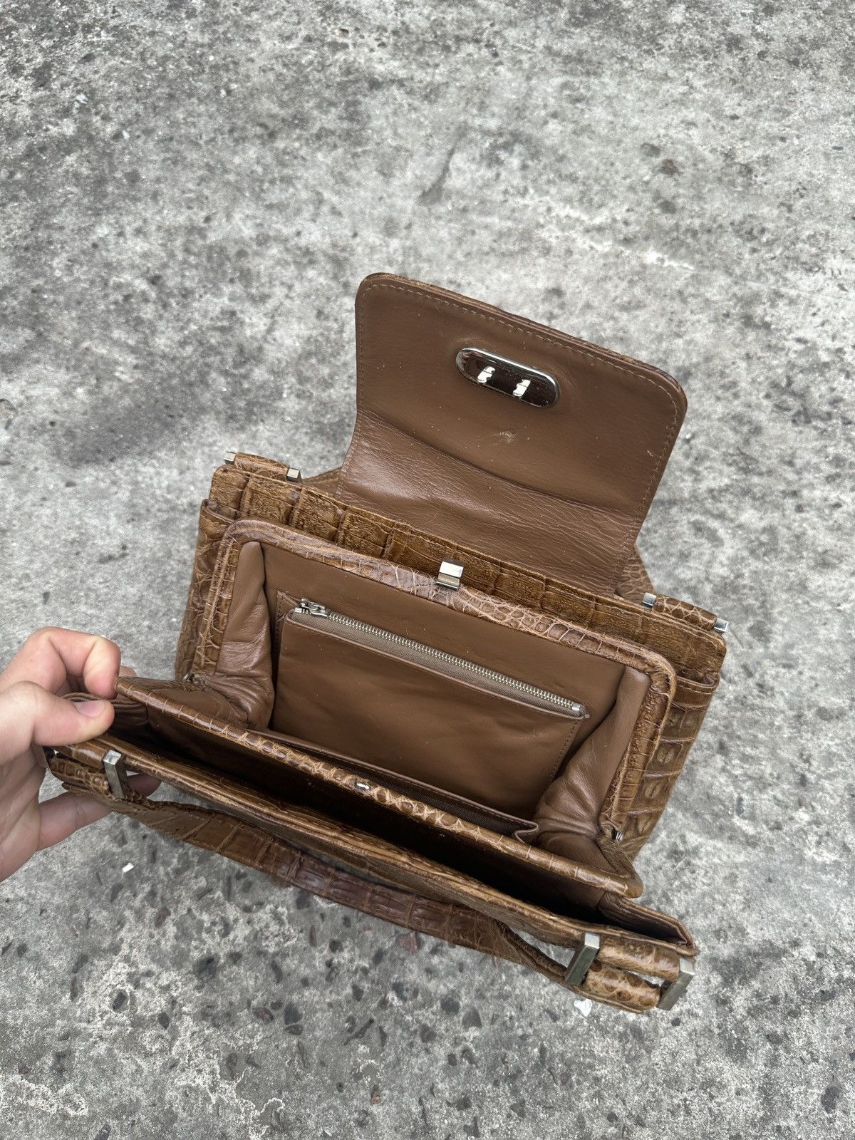 Vintage Vintage Crocodile Leather Bag Very Rare 80s Designer USA Size ONE SIZE - 2 Thumbnail