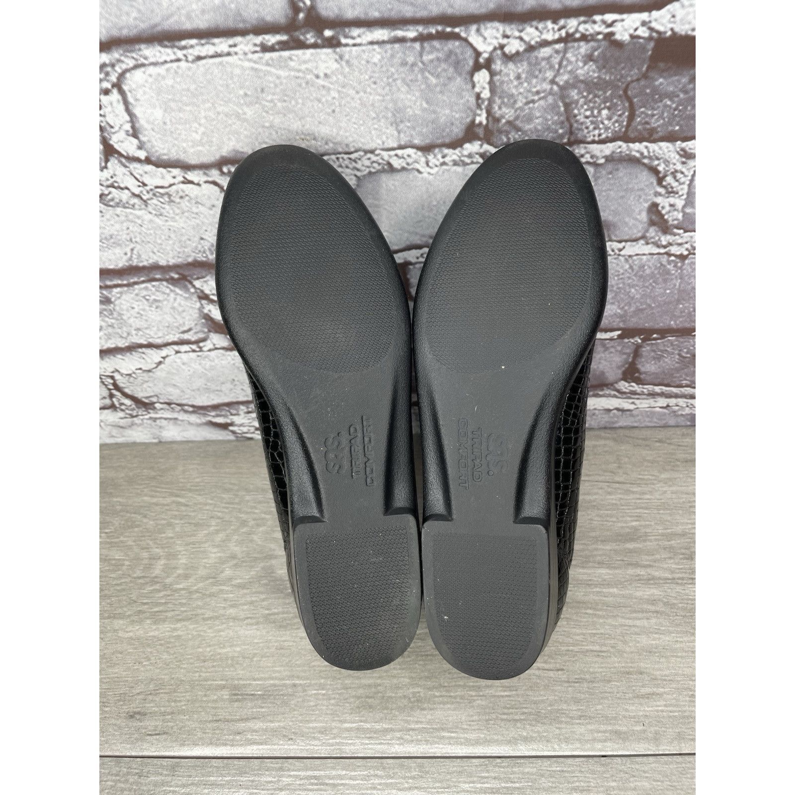 Other SAS Simplify Black Croc Patent Tripad Slip On Flats Shoes Wo Size US 6.5 / IT 36.5 - 21 Thumbnail