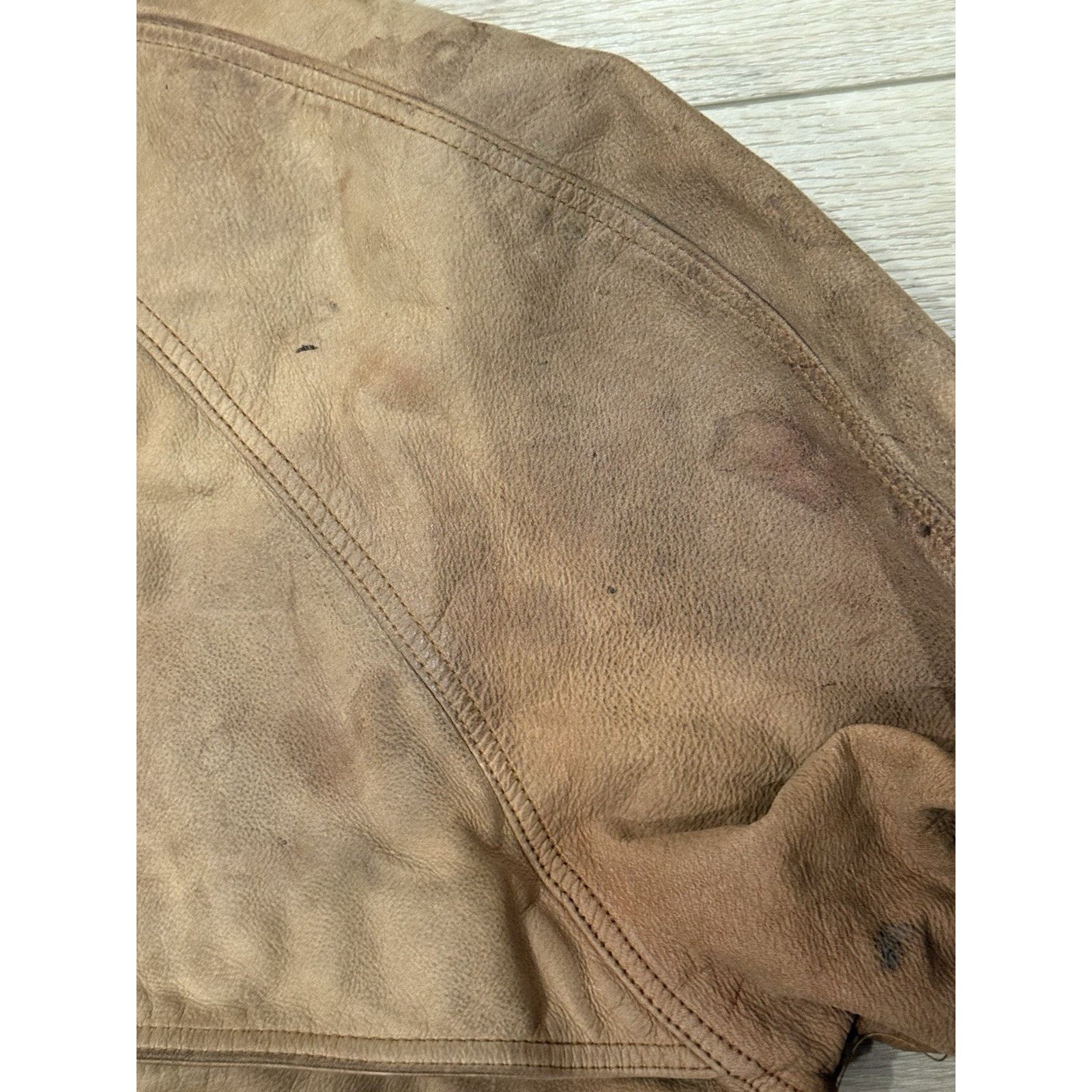Marlboro Vintage Marlboro Adventure Jacket Leather Bomber Distressed Size US XL / EU 56 / 4 - 8 Thumbnail