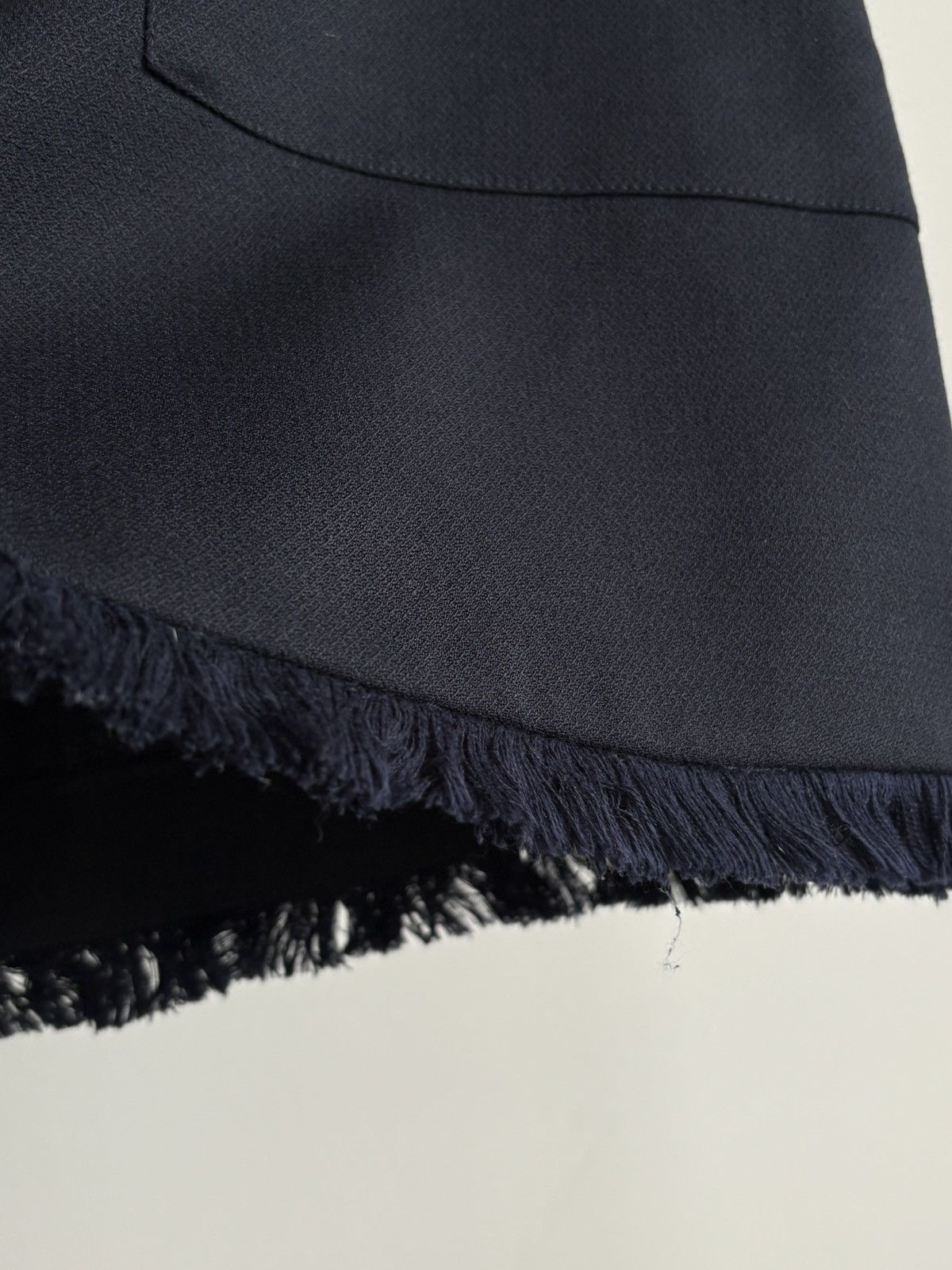 Zadig & Voltaire Zadig & Voltaire Juda Frange Mini Skirt Wool Fringed-Hem Size 27" / US 4 / IT 40 - 10 Thumbnail