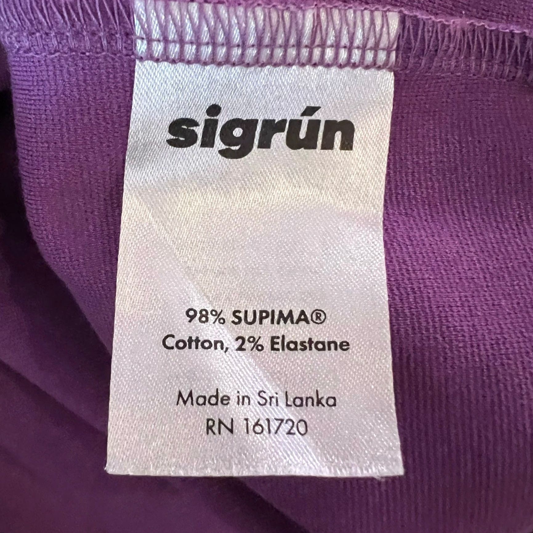 Vintage Sigrun Sweater Mens Large Purple V neck Cardigan Sweatshirt Mens Regular L Purple Cardigan Sweatshirt Size US L / EU 52-54 / 3 - 8 Thumbnail