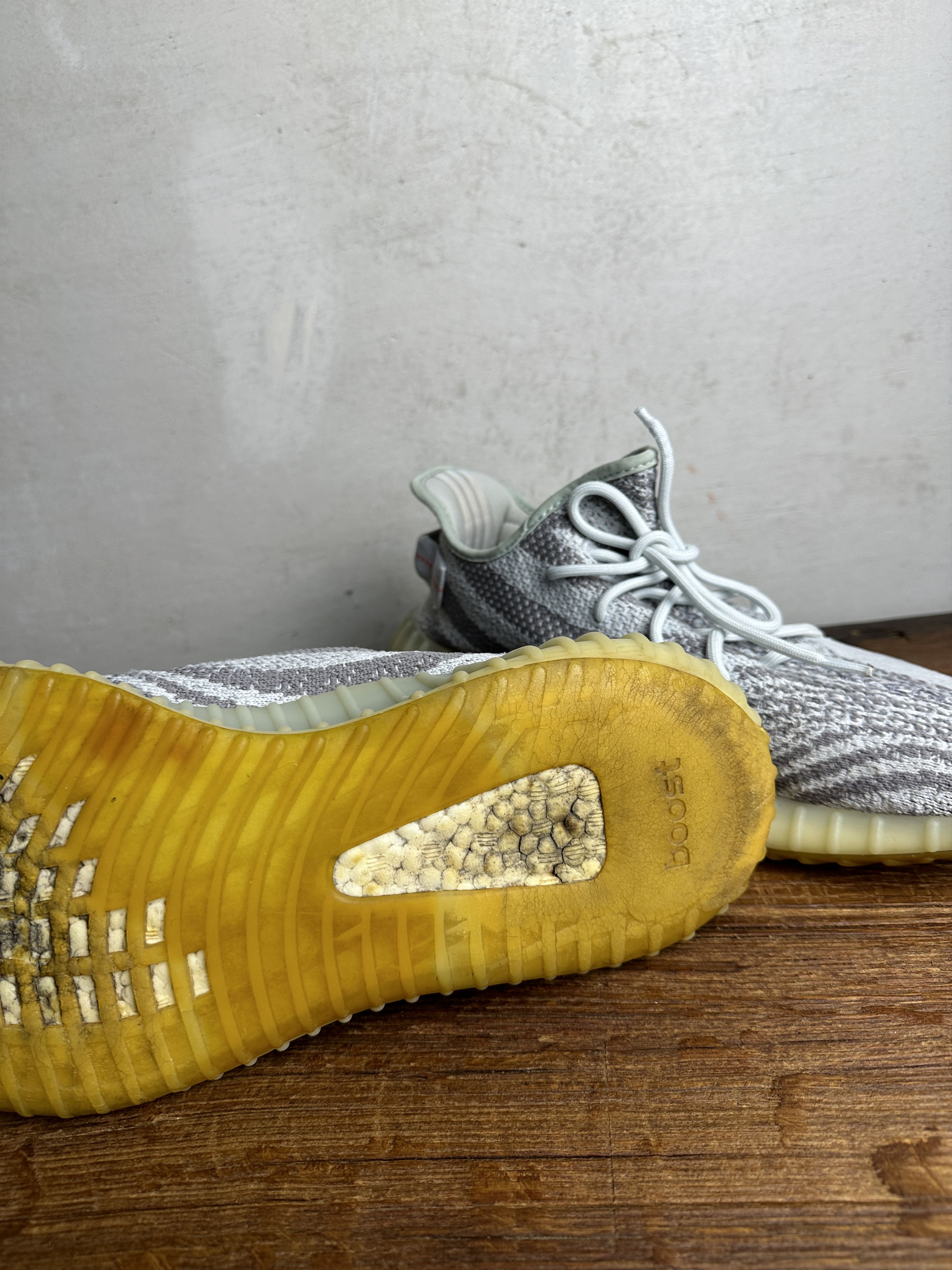 Adidas Adidas Yeezy Boost 350 V2 Blue Tint Size US 11.5 / EU 44-45 - 13 Thumbnail