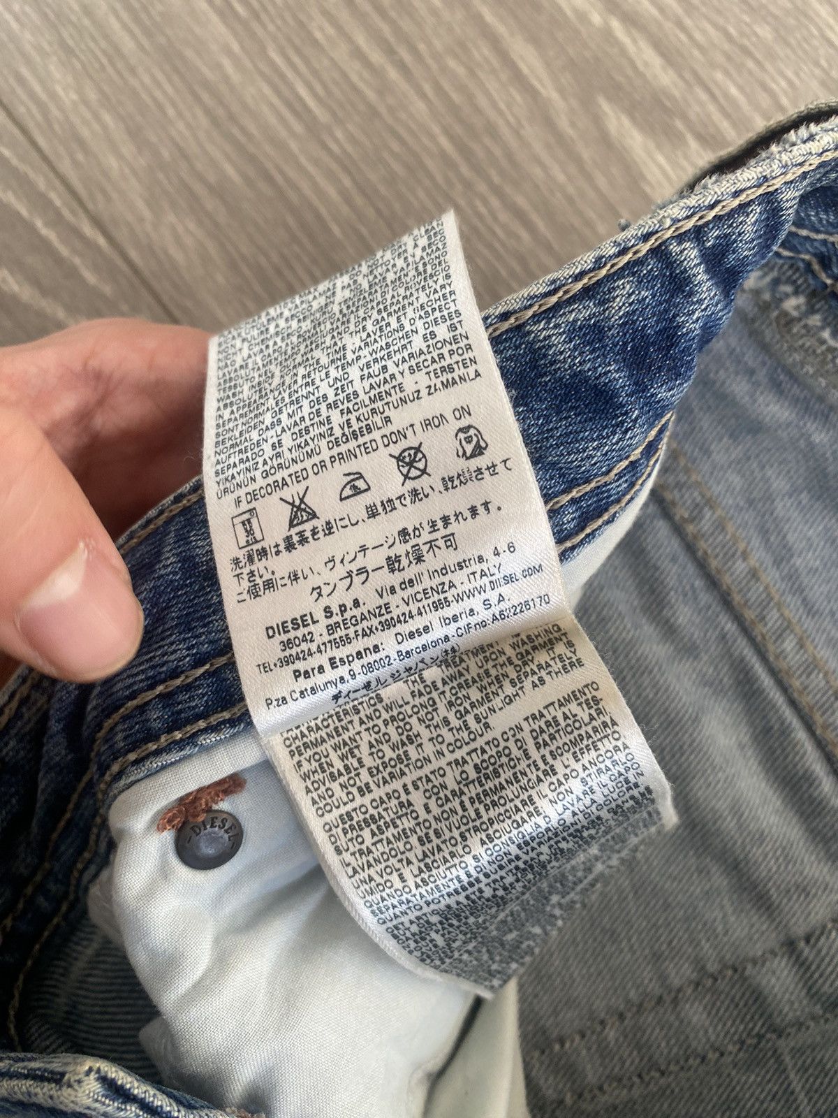 Diesel × Vintage Rare vintage Diesel Distressed Jeans Size US 29 - 12 Thumbnail
