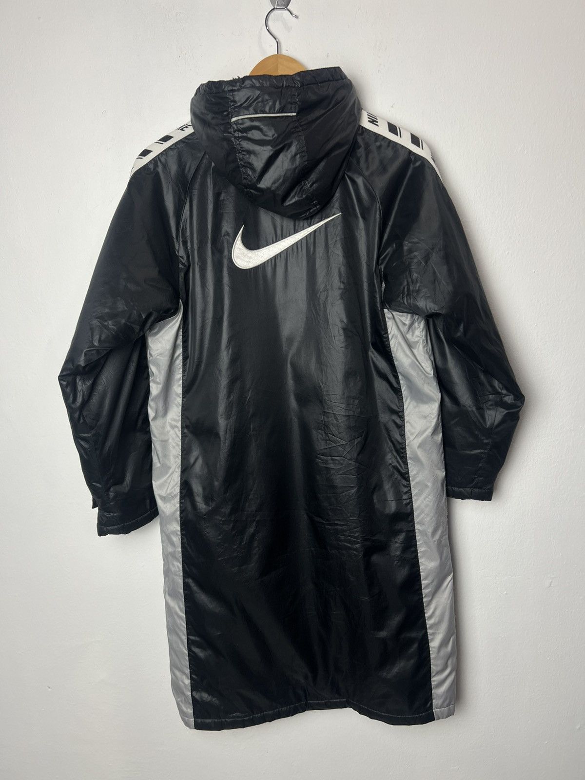 Nike Vintage Nike Taped Long Jacket Side Tape Size US M / EU 48-50 / 2 - 2 Thumbnail