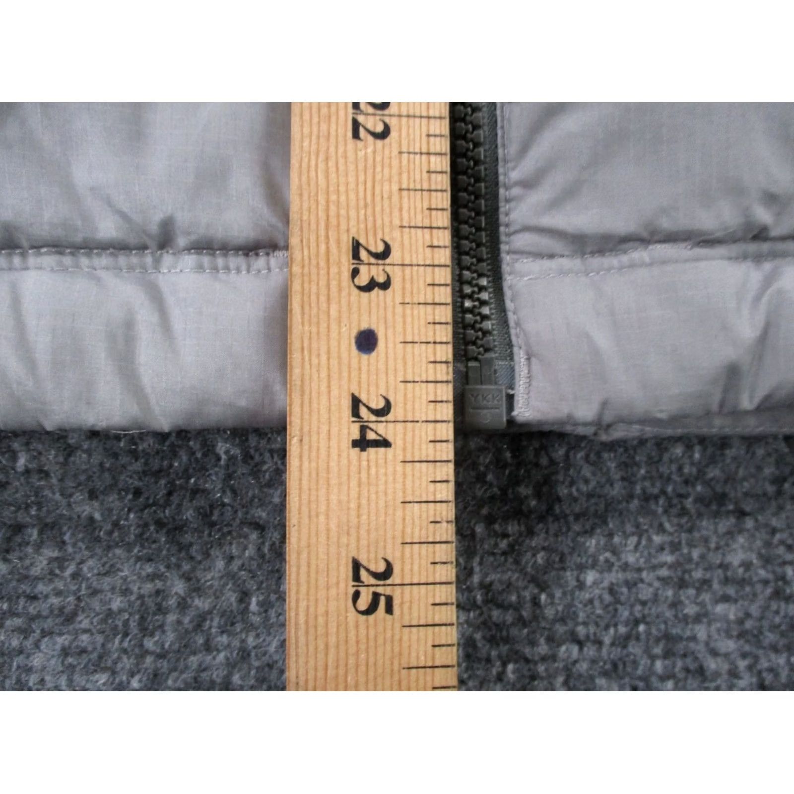Patagonia Patagonia Jacket Women S Gray Down Puffer Quilted Outdoor Coat Zip Full Zip, Windproof, Pockets, Casual, Regular, Gray, 84683 Size S / US 4 / IT 40 - 4 Thumbnail
