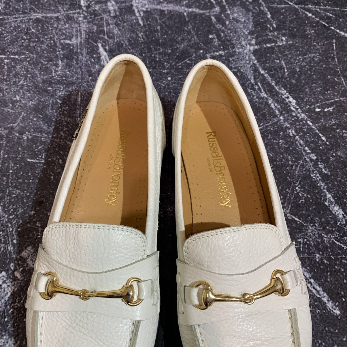 Russell & Bromley Russel & BROMLEY White Leather Loafers Size 40 Gucci Style Size US 10 / IT 40 - 13 Thumbnail