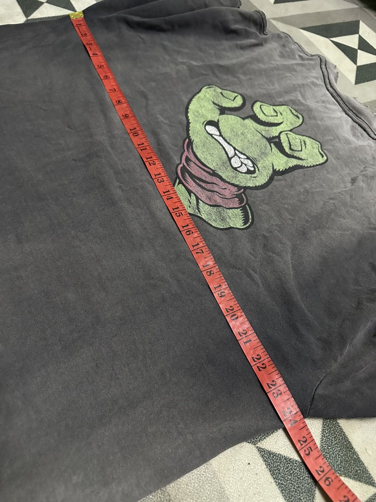 Santa Cruz Skateboards Sunfaded vintage santa cruz x ninja turtle tee Size US L / EU 52-54 / 3 - 6 Thumbnail