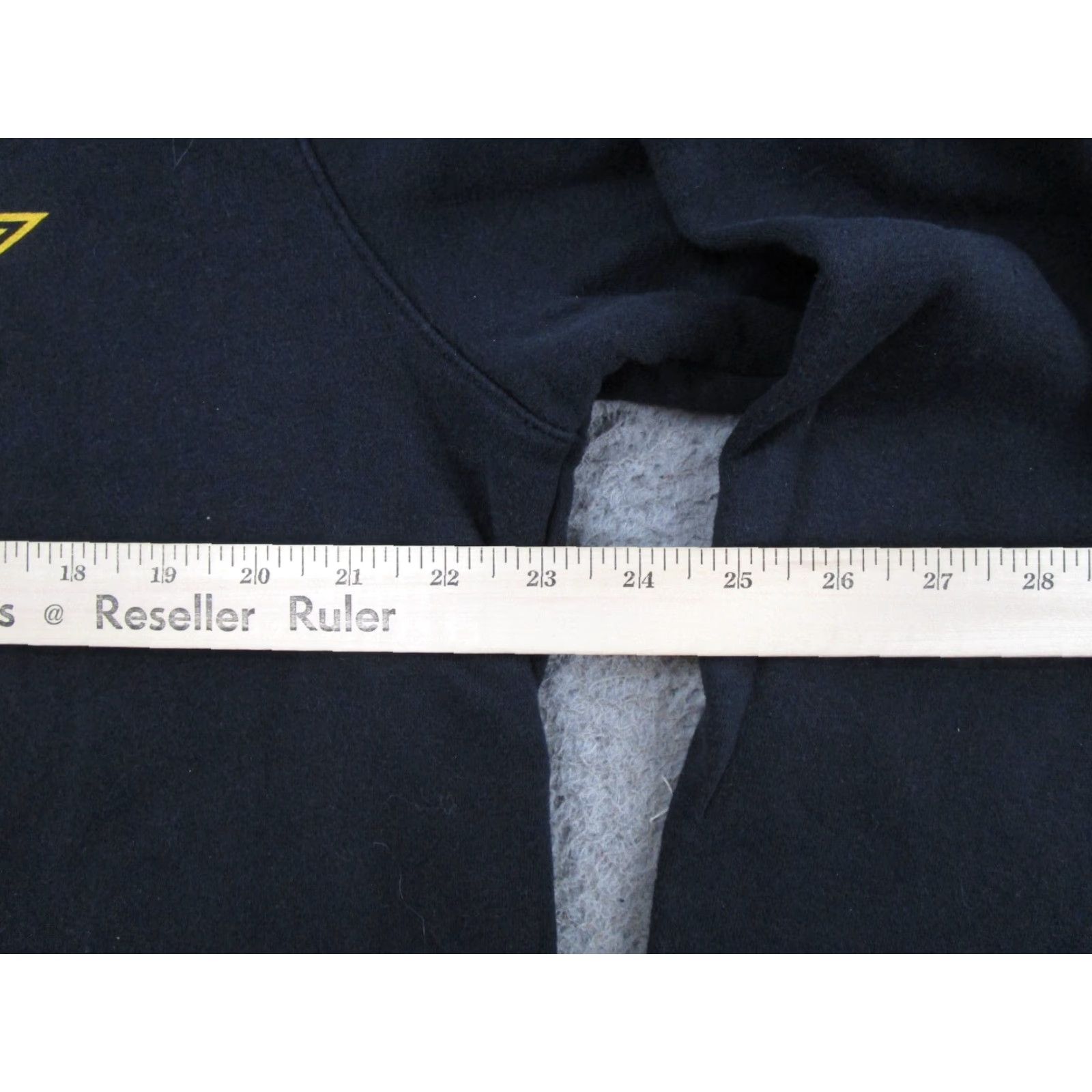 Under Armour VINTAGE Under armour Hooded Hoodie Mens L Black Y2K Rockstar Energy Drink Fox Racing SPELL OUT Shirt? Size US L / EU 52-54 / 3 - 6 Thumbnail