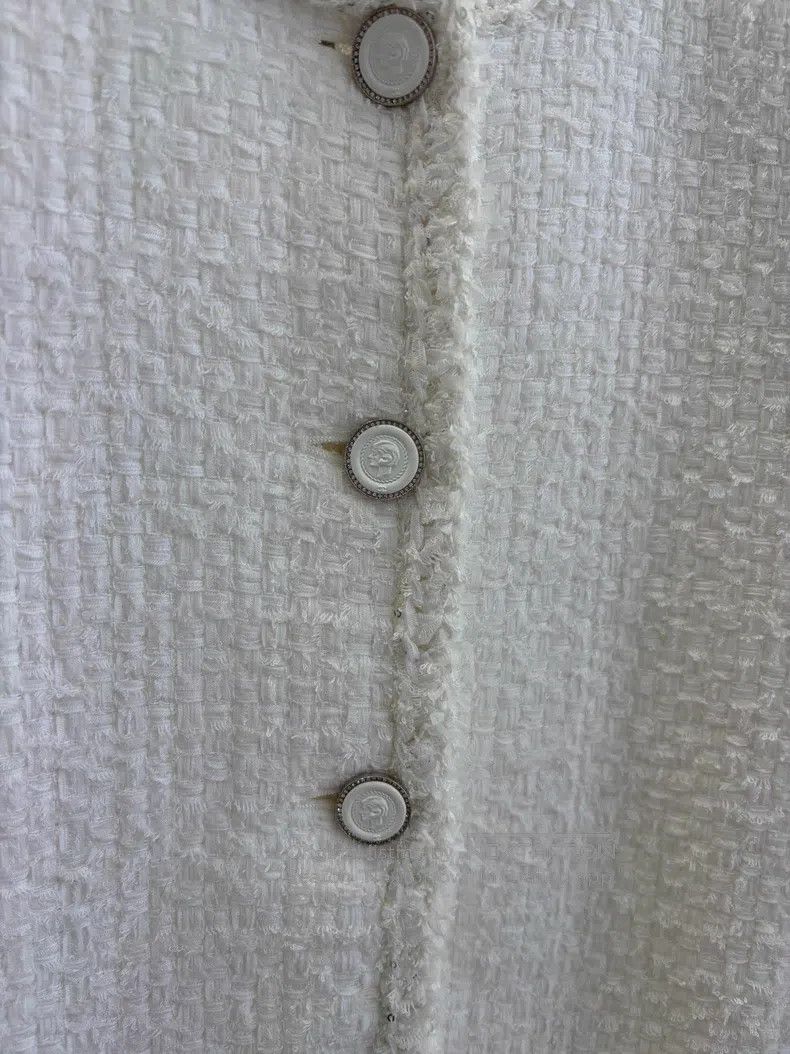 Chanel Chanel White tweed two-pocket rolled-edge coat Size XS / US 0-2 / IT 36-38 - 3 Thumbnail