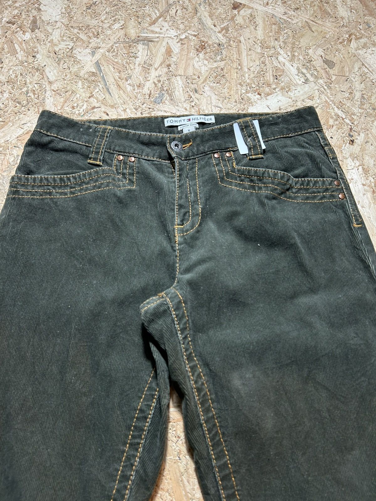 Tommy Hilfiger Tommy Hilfiger Corduroy Flare Jeans Size 31" - 2 Thumbnail