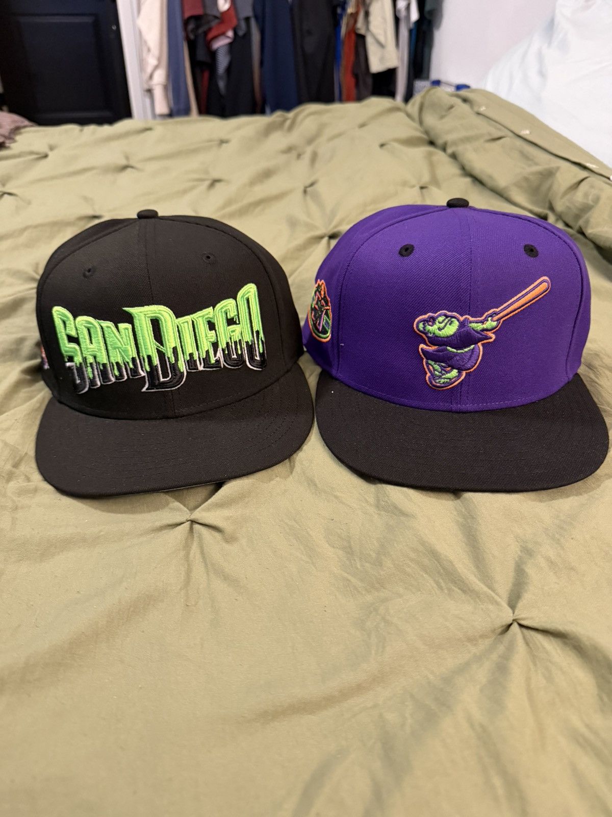 New Era New Era San Diego Padres Halloween fitted hats (2) 7 3/8 Size ONE SIZE - 1 Thumbnail