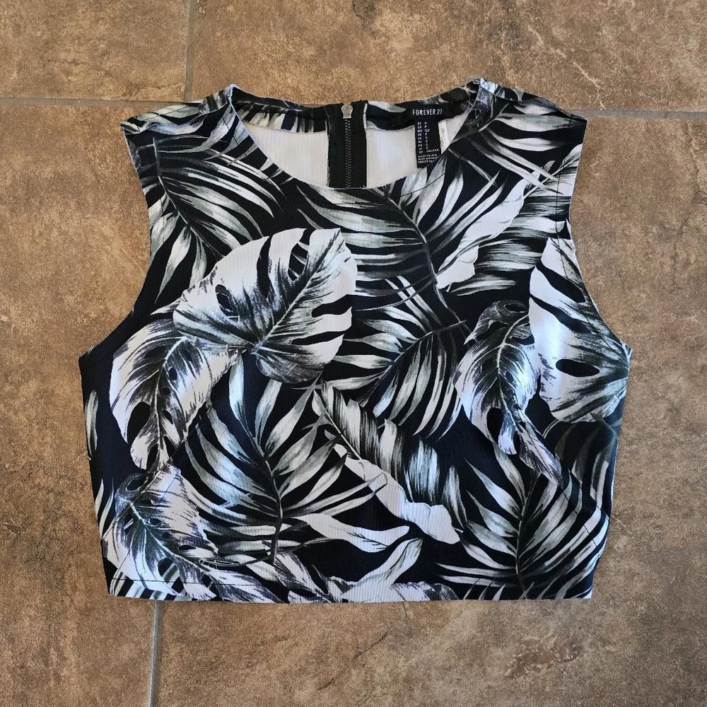 Forever 21 Black White Tropical F21 Cropped Tank Size S / US 4 / IT 40 - 1 Thumbnail