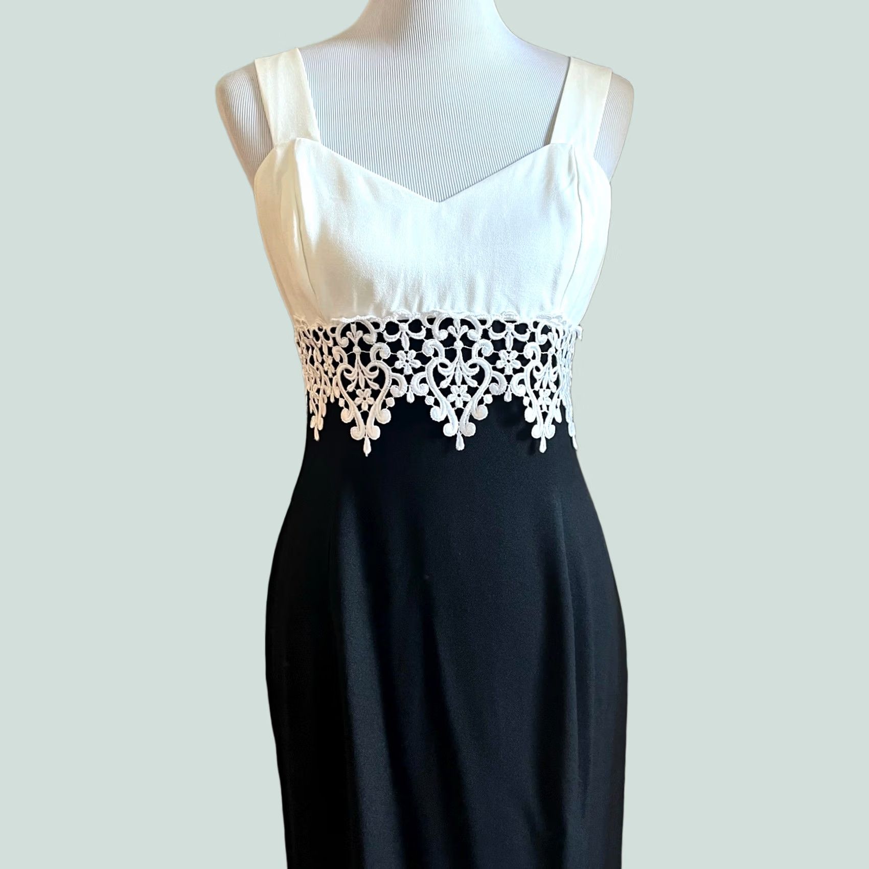 Jessica McClintock VINTAGE Jessica McClintock Gunne Sax Dress Formal 90s Black Ivory Lace Size 9/10 Adults Womens Eve/Evening Ball Gown Size M / US 6-8 / IT 42-44 - 1 Thumbnail