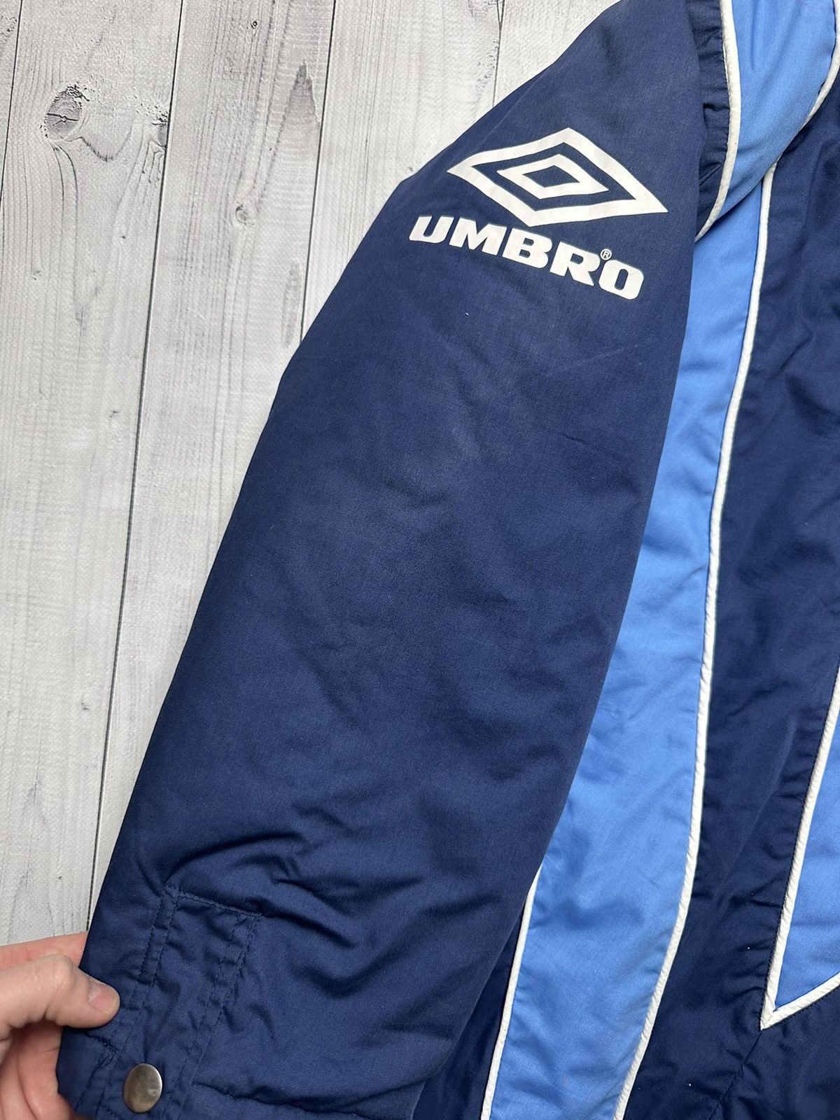 Umbro Vintage Umbro pro training jacket parka rare size L logo Size US L / EU 52-54 / 3 - 8 Thumbnail