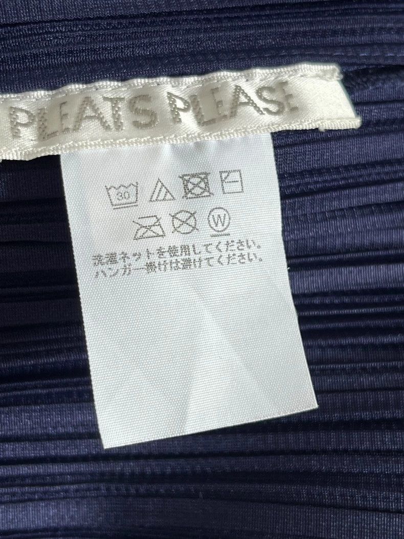 Issey Miyake Issey Miyake size:one size Dark blue pleated short-sleeved Size XS / US 0-2 / IT 36-38 - 3 Thumbnail