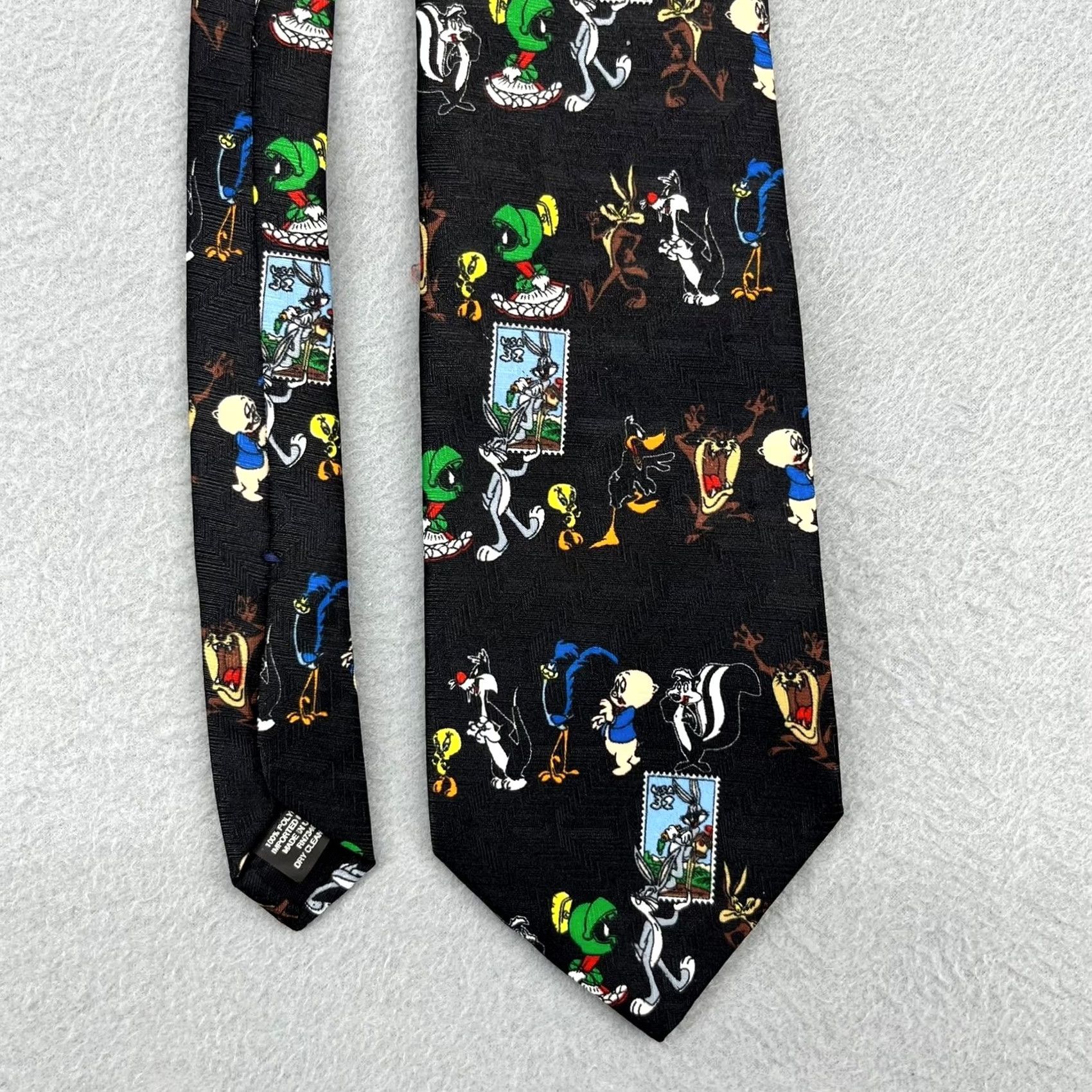 Vintage VINTAGE Looney Tunes Tie Black Necktie Bugs Bunny Daffy Duck 1997 Stamp Collection Mens One Size Size ONE SIZE - 5 Thumbnail