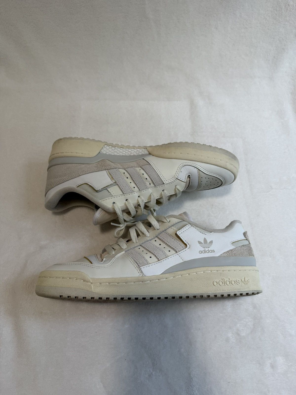 Adidas Adidas Forum Low Off White/Natural Size US 10 / EU 43 - 1 Thumbnail
