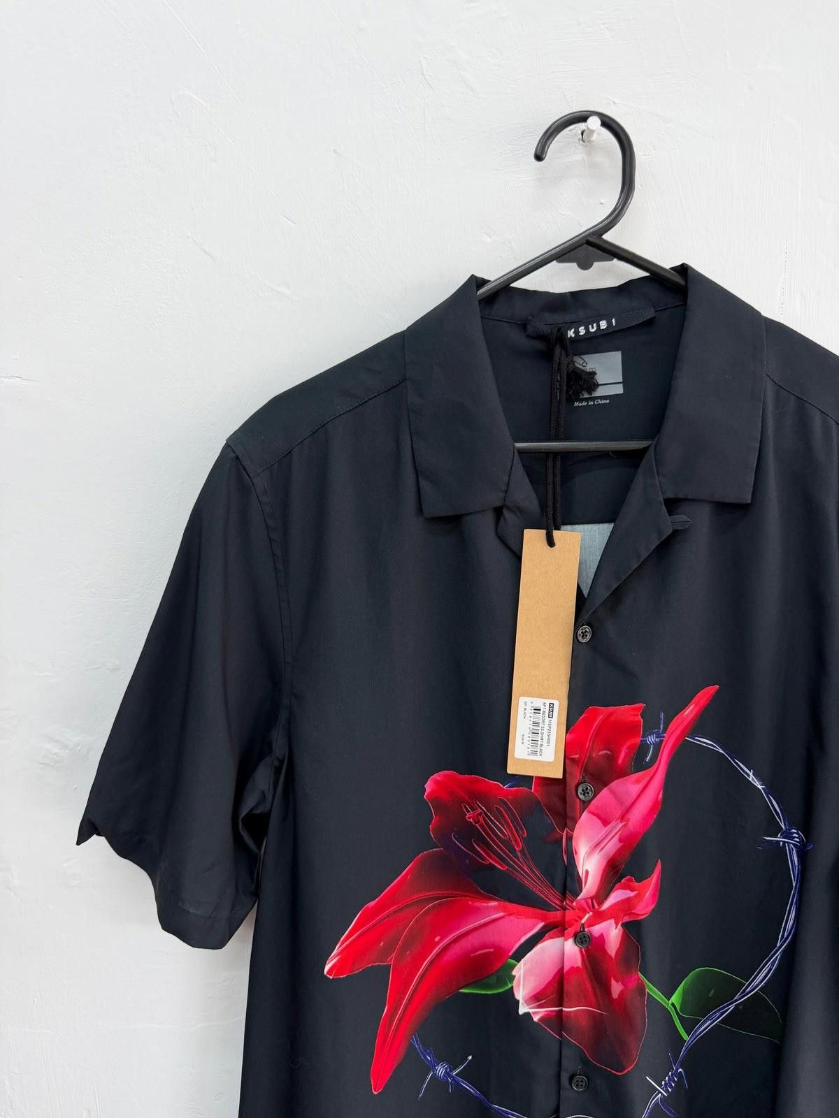 Ksubi new ksubi medium m short sleeve resort shirt floral black Size US M / EU 48-50 / 2 - 1 Thumbnail