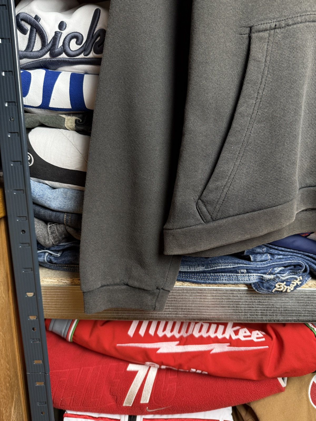 Nike × Vintage Vintage Nike Athletics Established 1971 Crewneck Size XS / US 0-2 / IT 36-38 - 4 Thumbnail