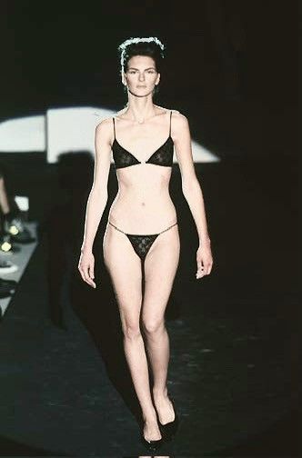 Gucci Iconic Runway S/S 1998 Tom Ford for Gucci lace crystal bra Size M / US 6-8 / IT 42-44 - 2 Thumbnail