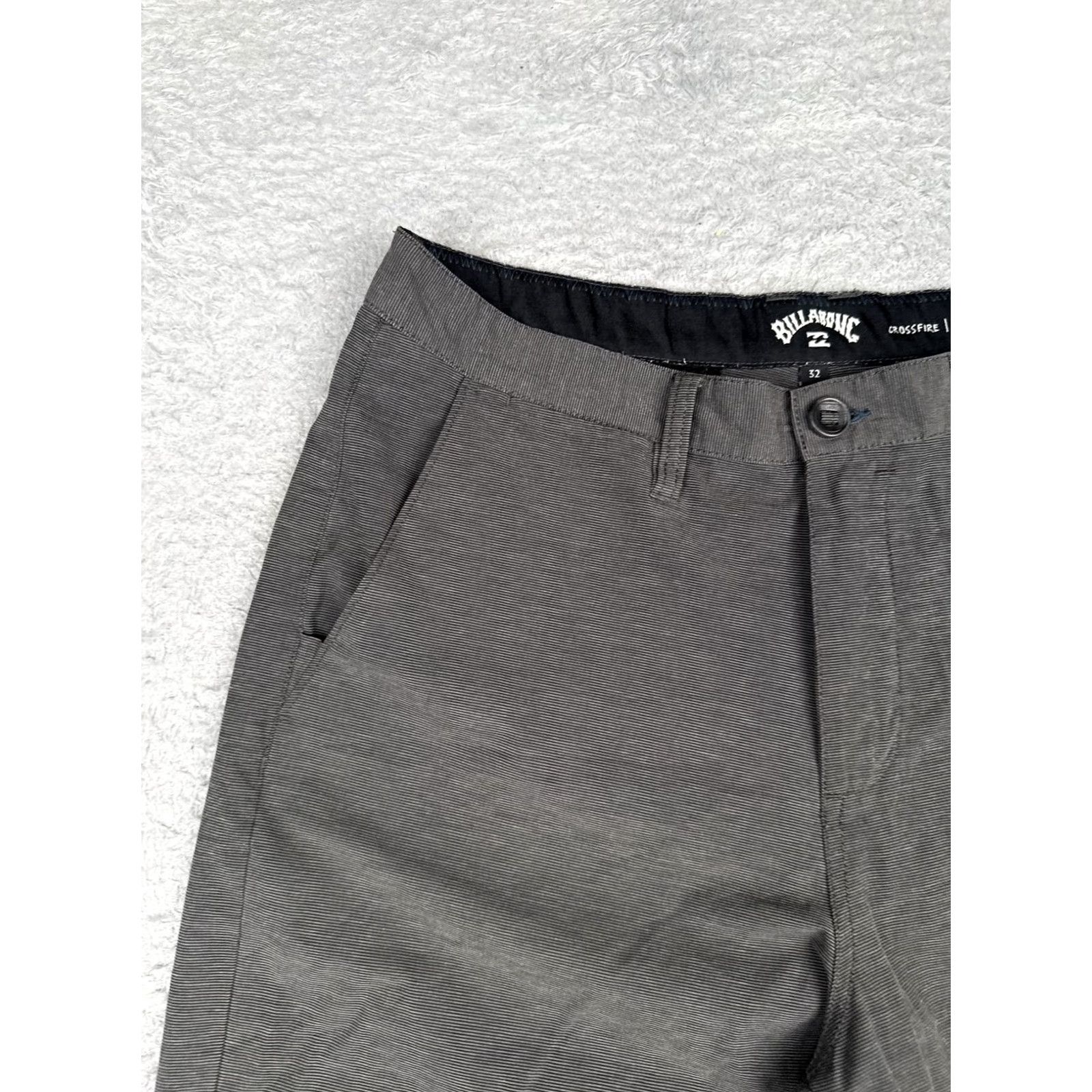 Billabong Billabong Shorts Mens 32 Gray Striped Chino Flat Front 10 Inseam Quick Dry Sci Size US 32 / EU 48 - 4 Thumbnail