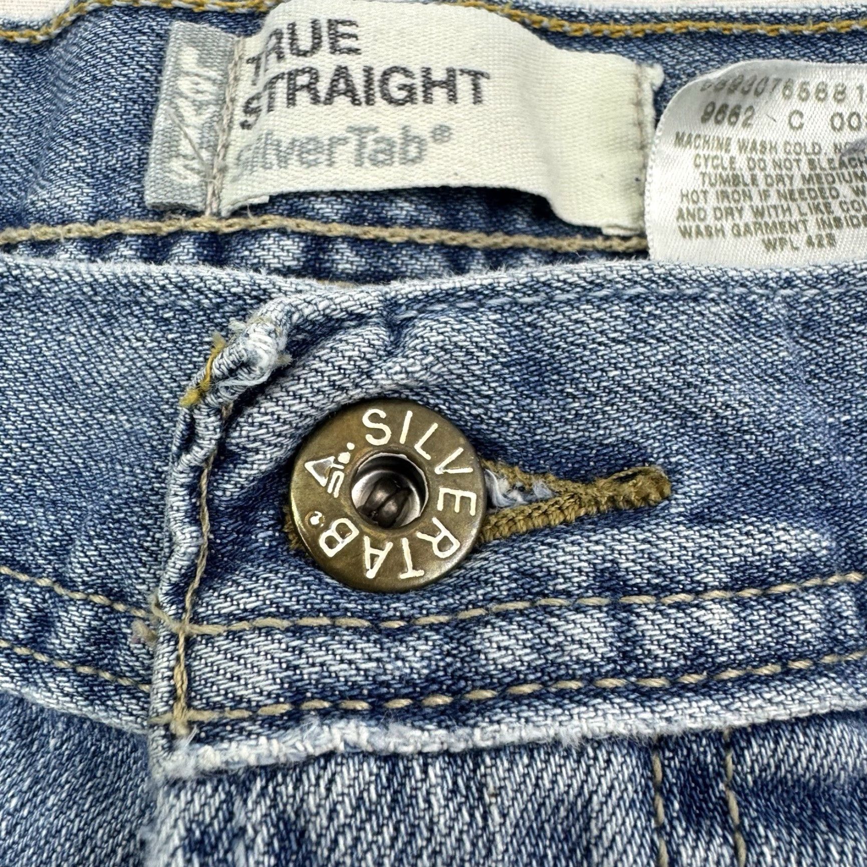 Levi's VINTAGE Levi's Silvertab Jeans Baggy Button Fly Adult 38x32 Blue Grunge Y2K 90s Mens Baggy Wide-Leg Jeans Men's 38 Blue Grunge Y2K Size US 38 / EU 54 - 7 Thumbnail
