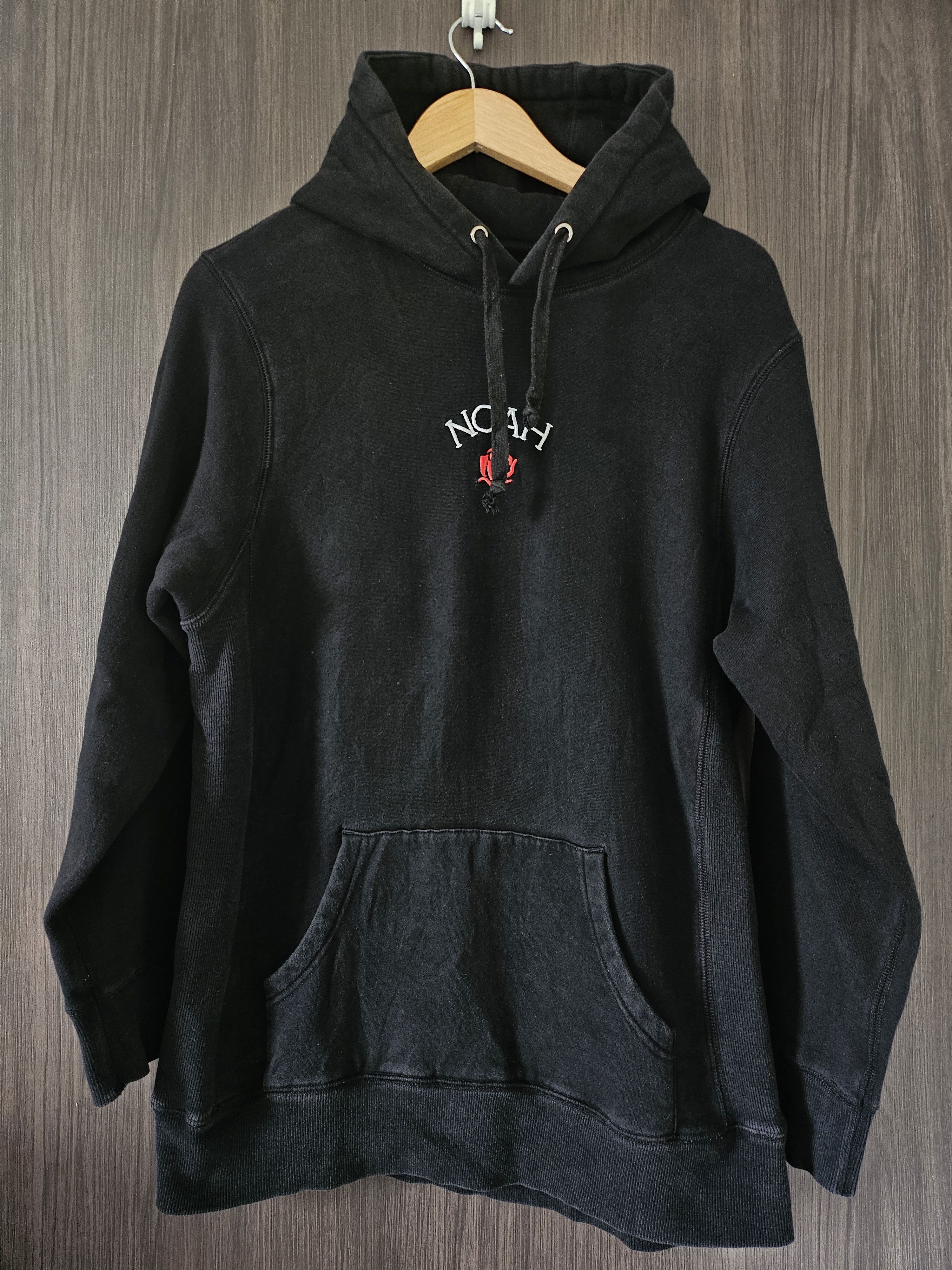 Noah Hoodie NOAH Embroidered Rose Logo Size US L / EU 52-54 / 3 - 1 Thumbnail