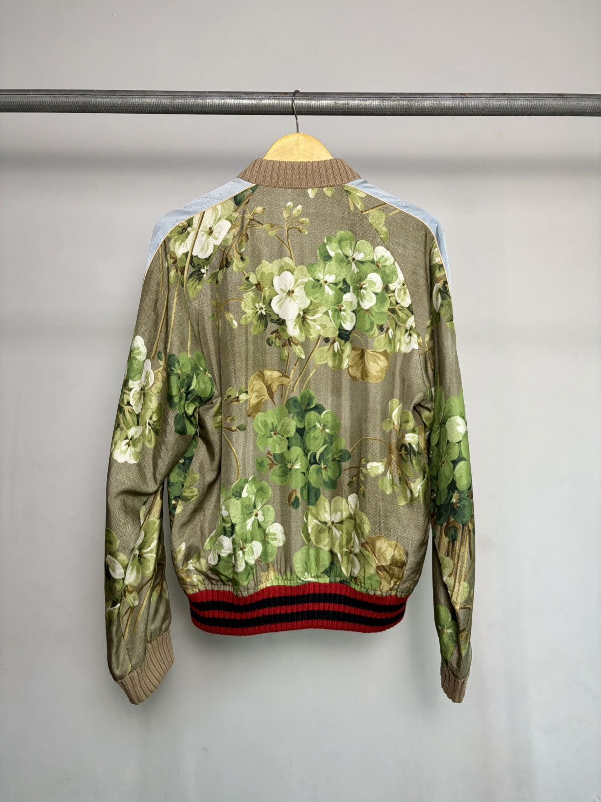 Gucci FREE TAX! Gucci Bloom Floral Silk Reversible Bomber Jacket Size US M / EU 48-50 / 2 - 2 Thumbnail