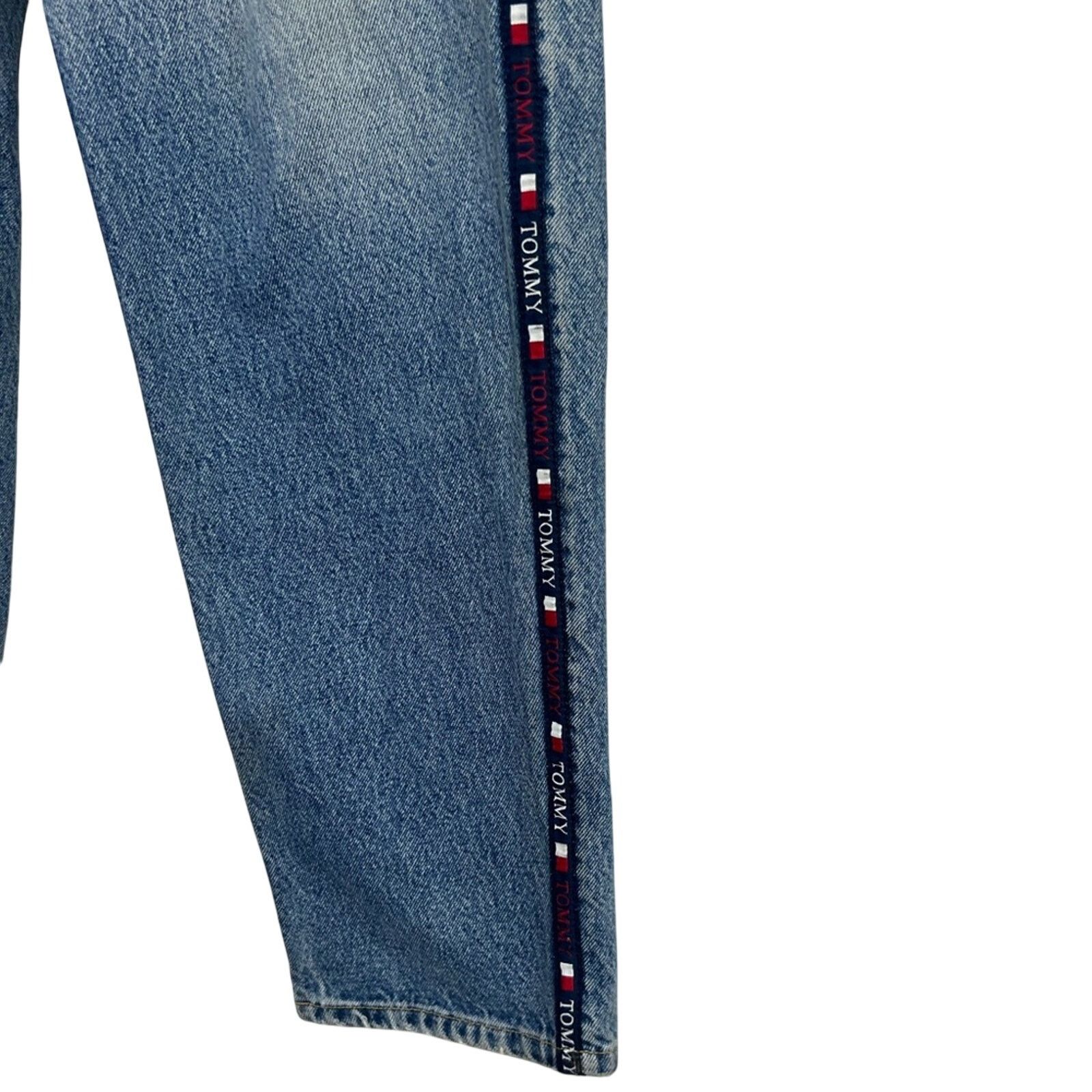 Tommy Hilfiger VTG Tommy Hilfiger Patch Side Detail Relaxed Fit Jeans 32x32 Size US 32 / EU 48 - 2 Thumbnail