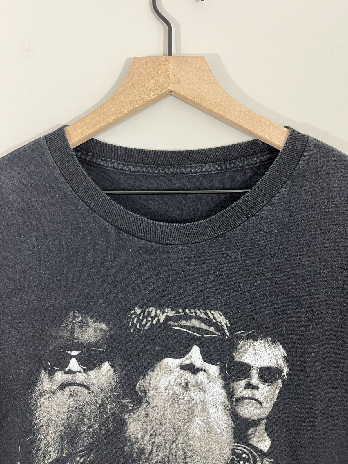Vintage ZZ TOP Sun Faded Vintage Band Tee Size US L / EU 52-54 / 3 - 3 Thumbnail