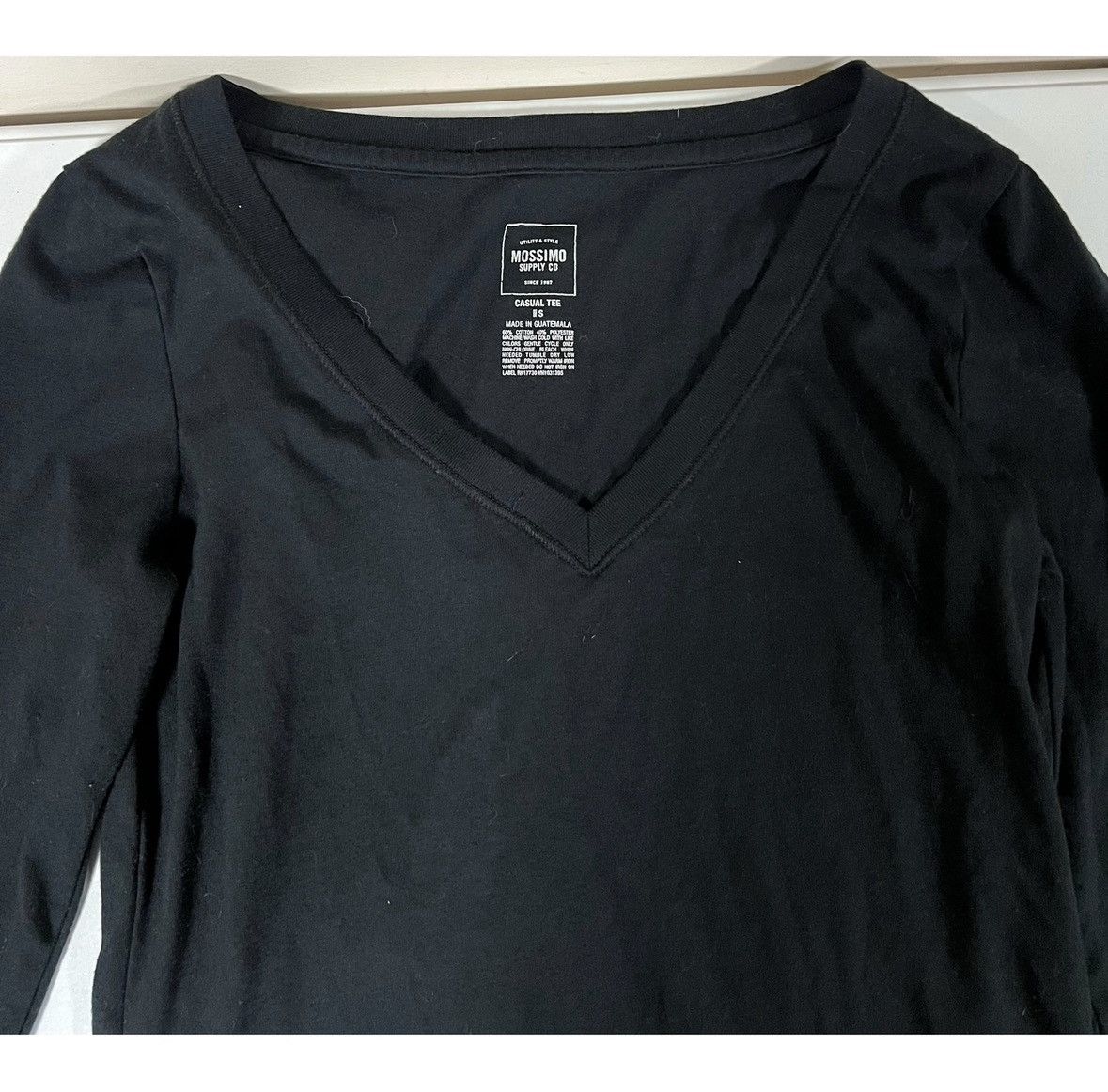 Mossimo Mossimo Black V-Neck Long Sleeve T-Shirt Top Tee Size S 🖤 Size S / US 4 / IT 40 - 3 Thumbnail